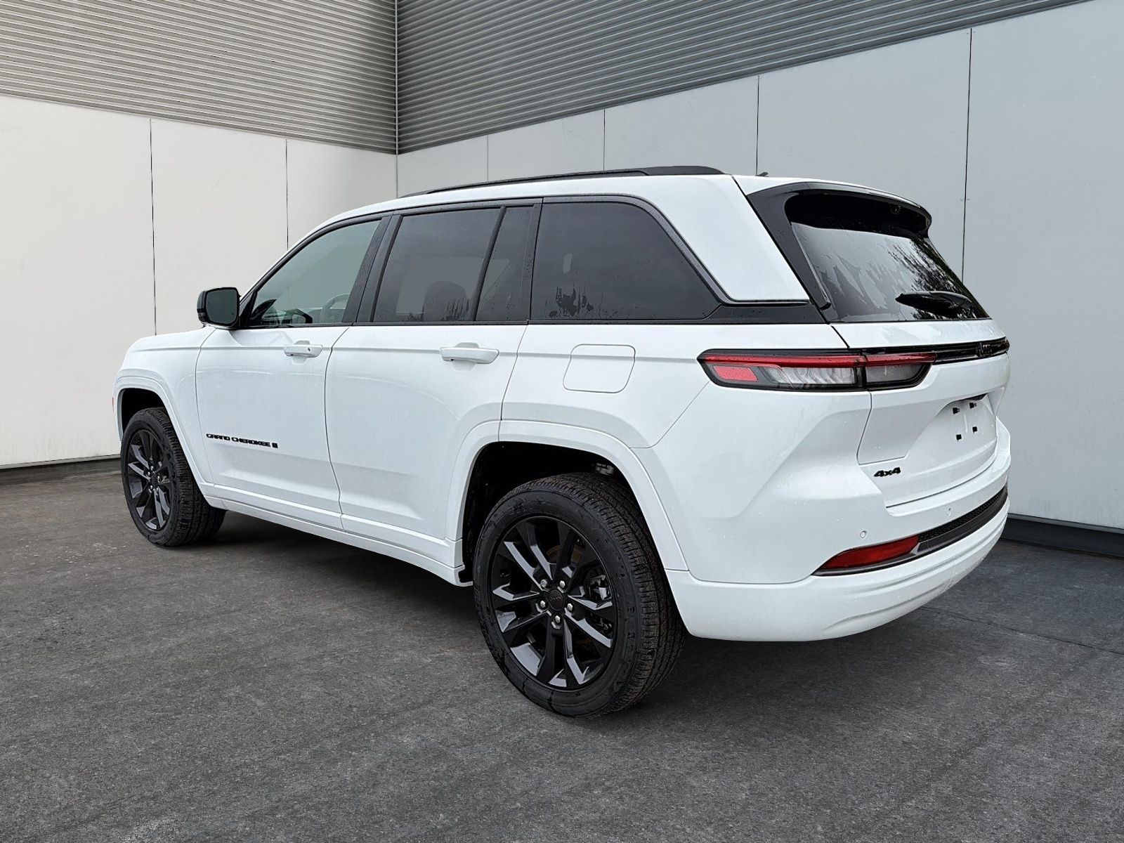 Photo Jeep Grand Cherokee LIMITED RESERVE 2026 #4