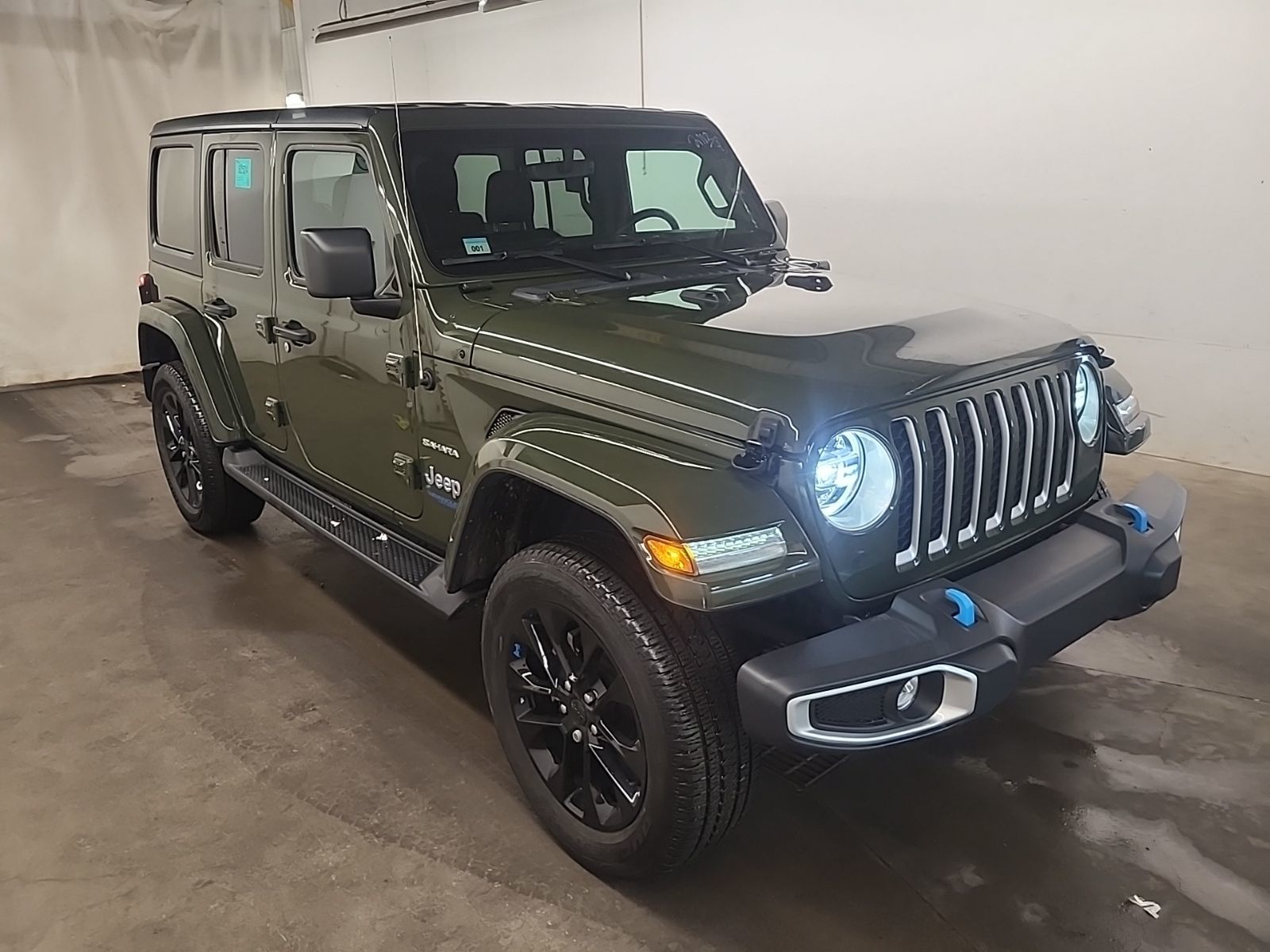 Photo 2022 Jeep Wrangler 4xe UNLIMITED SAHARA #2