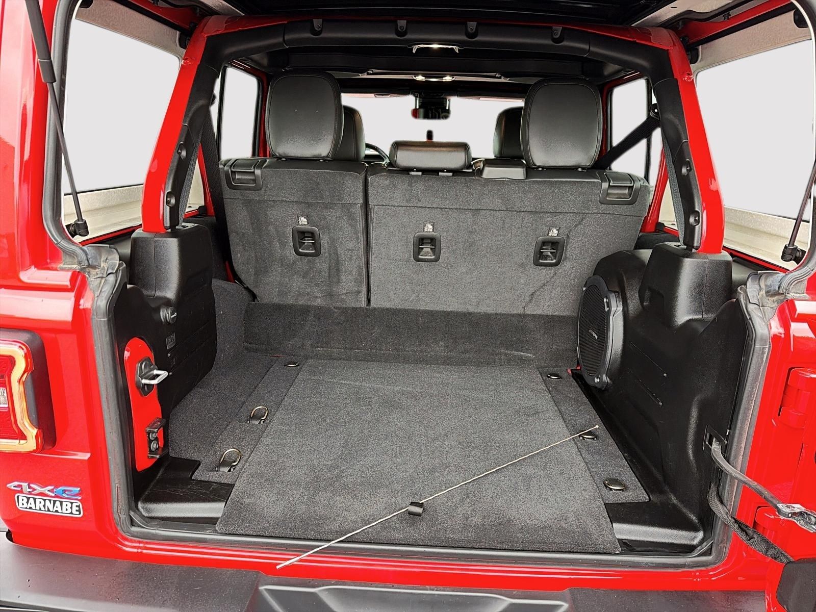 Photo 2022 Jeep Wrangler 4xe Unlimited Sahara #6