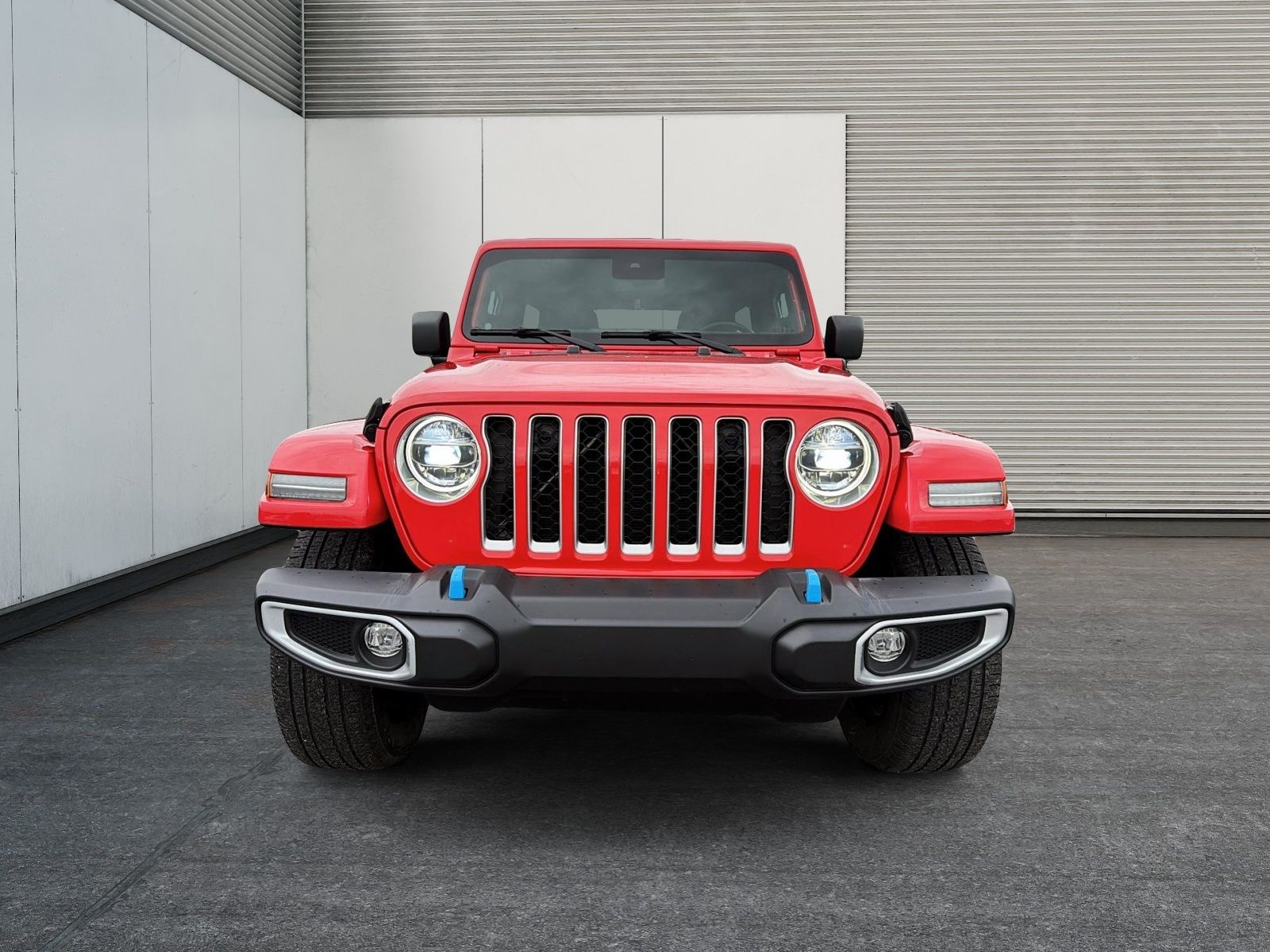 Photo 2022 Jeep Wrangler 4xe Unlimited Sahara #2