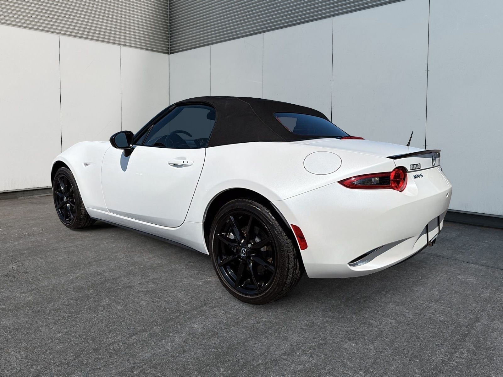 Photo 2023 Mazda MX-5 GS #4