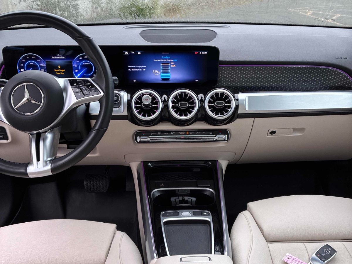 Photo 2024 Mercedes-Benz EQB EQB 300 AWD #6