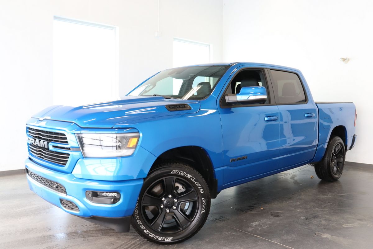 Barnabé Chrysler StJean à StJeanSurRichelieu Ram 1500 Sport