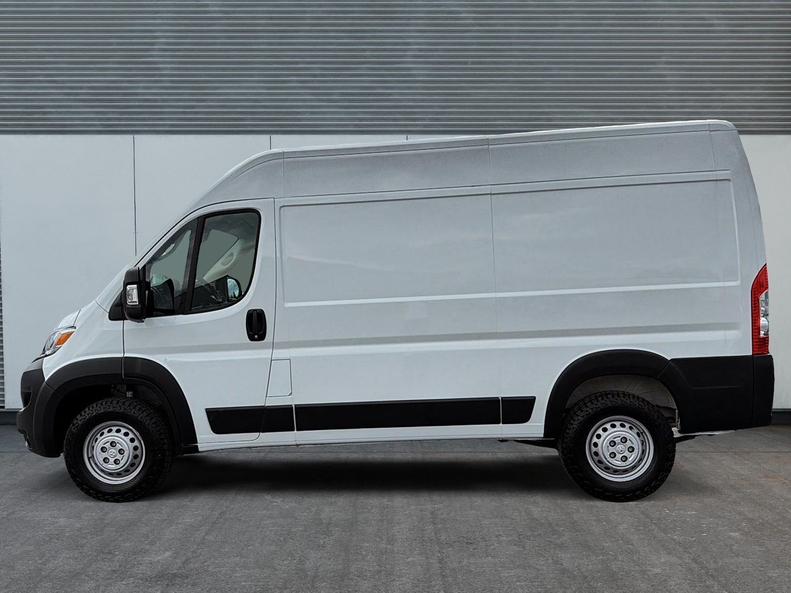 Photo 2025 Ram ProMaster Cargo Van Tradesman #2