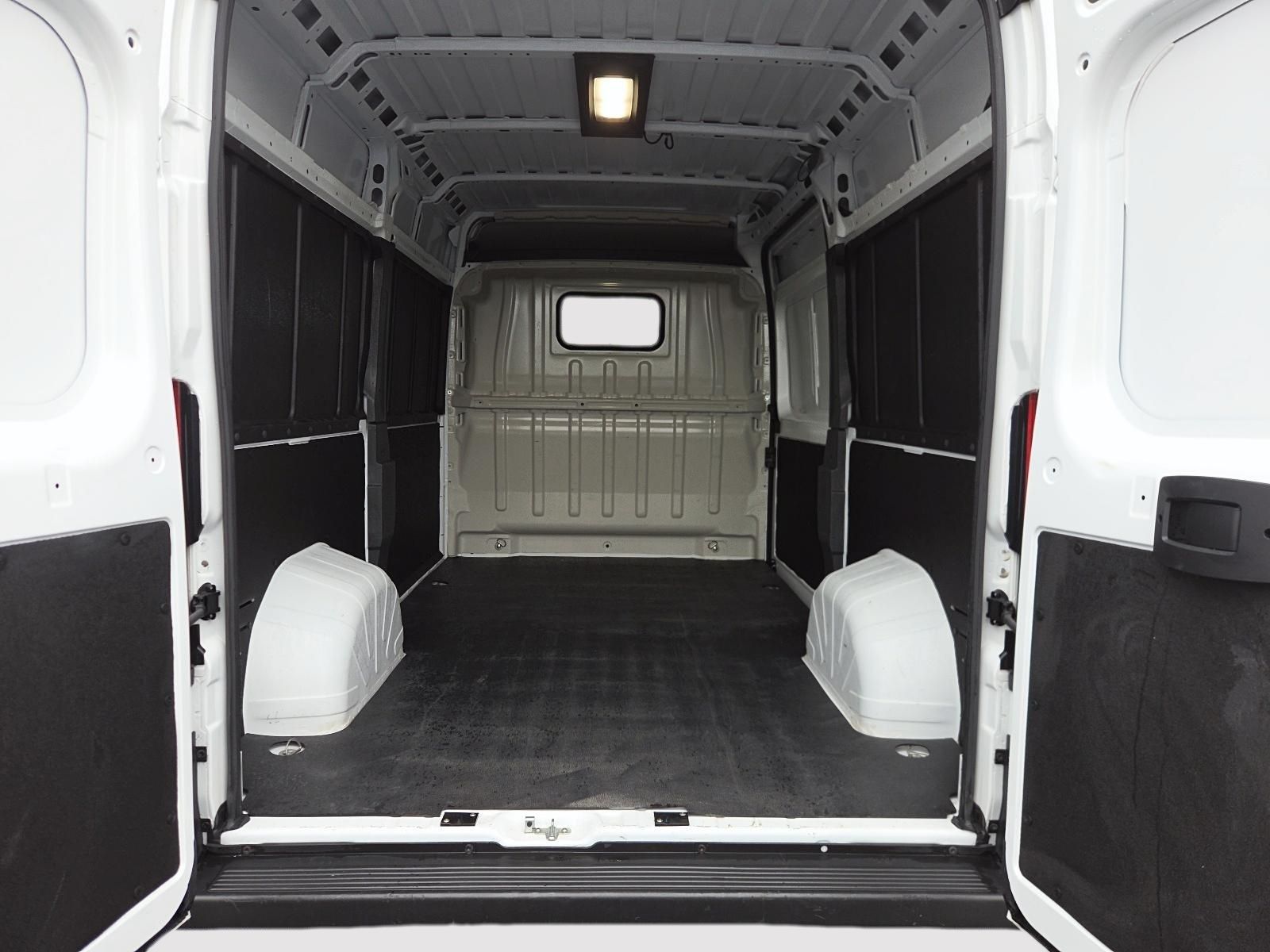 Photo 2025 Ram ProMaster Cargo Van Tradesman #6
