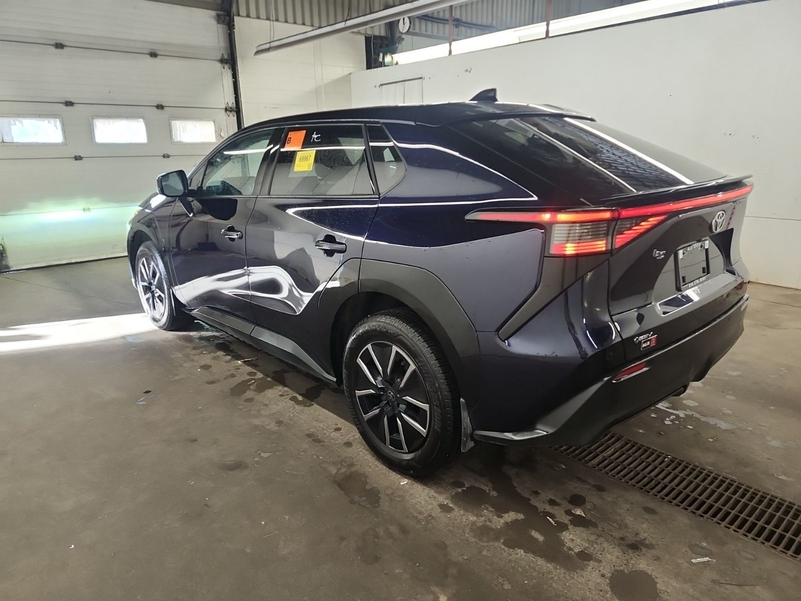 Photo 2026 Toyota bZ XLE #7