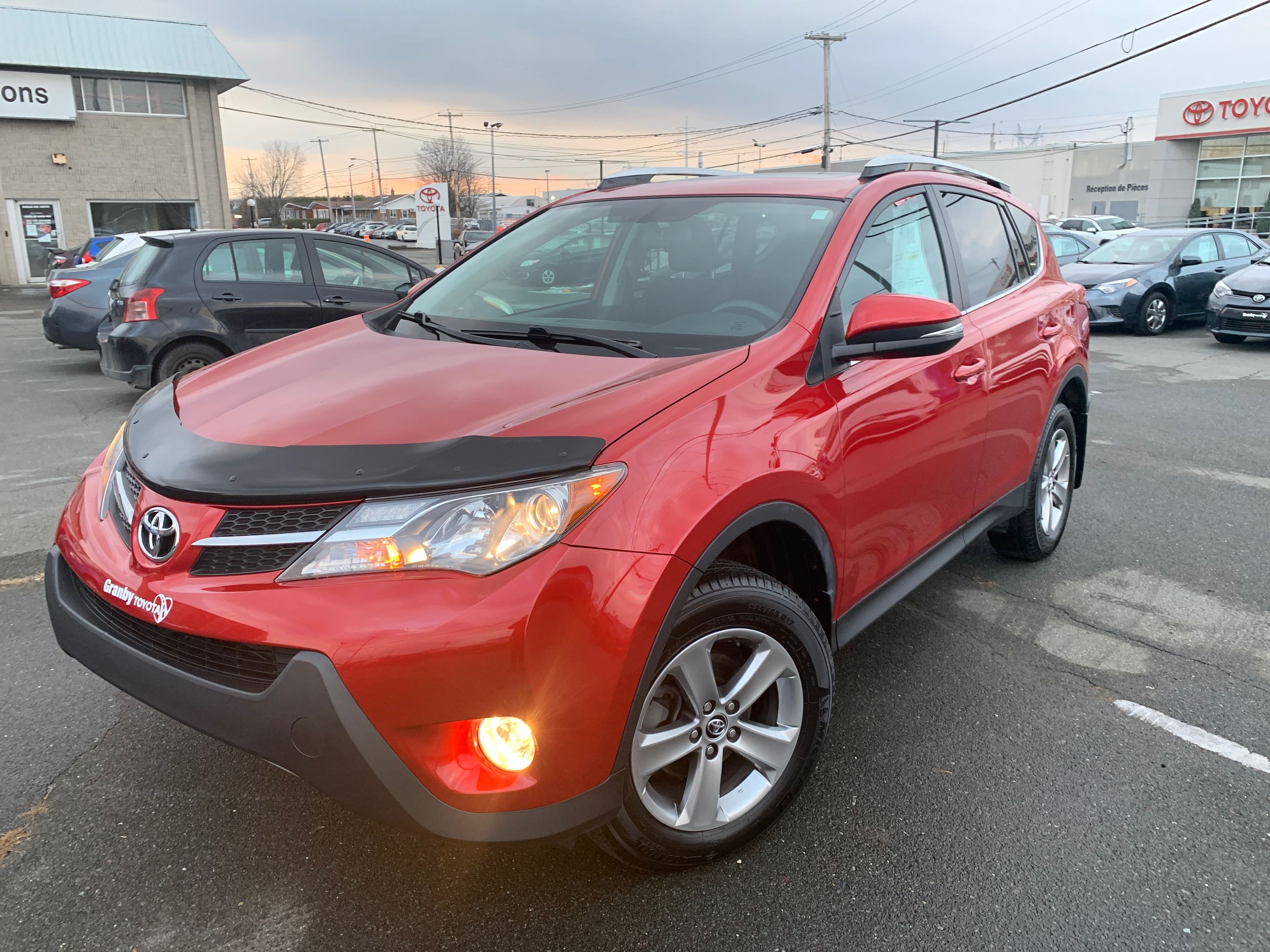 Granby Toyota Toyota RAV4 CERTIFIÉ XLE FWD AC VITRES TOIT MAGS CAMÉRA