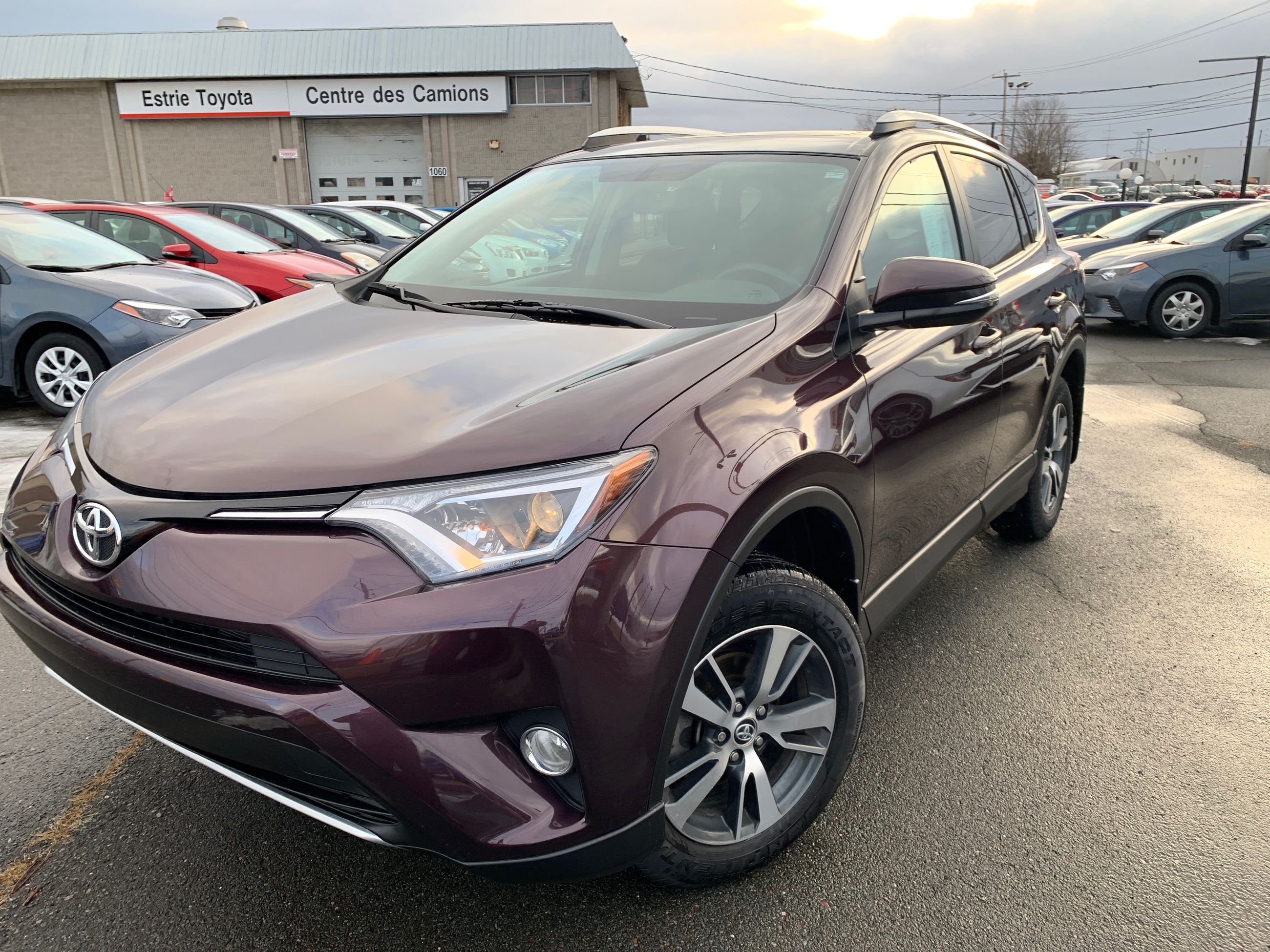 Granby Toyota Toyota RAV4 CERTIFIÉ XLE FWD AC VITRES TOIT OUVRANT