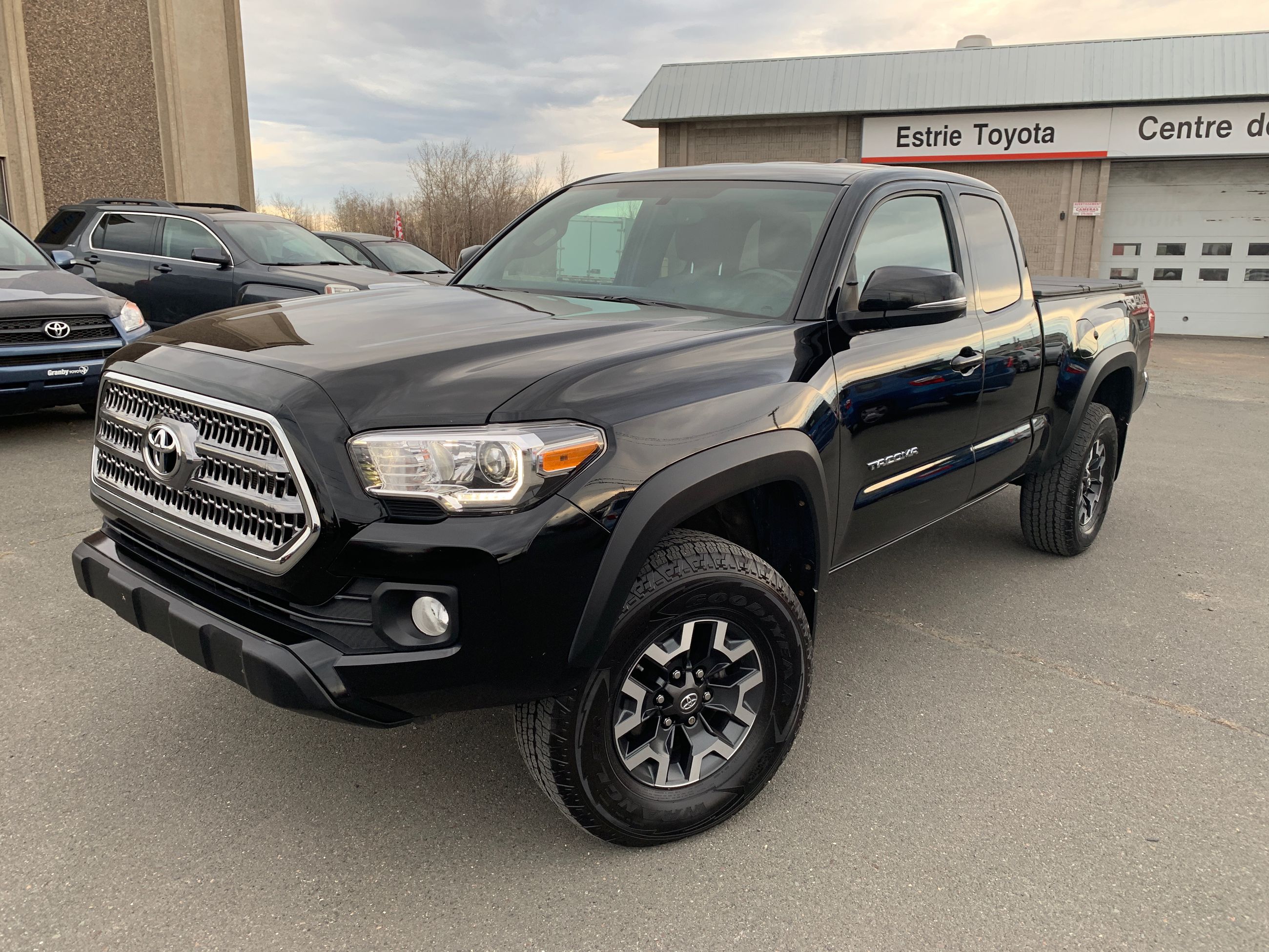 Granby Toyota Toyota CERTIFIÉ 4X4 TRD AC VITRES GPS MAGS 2016