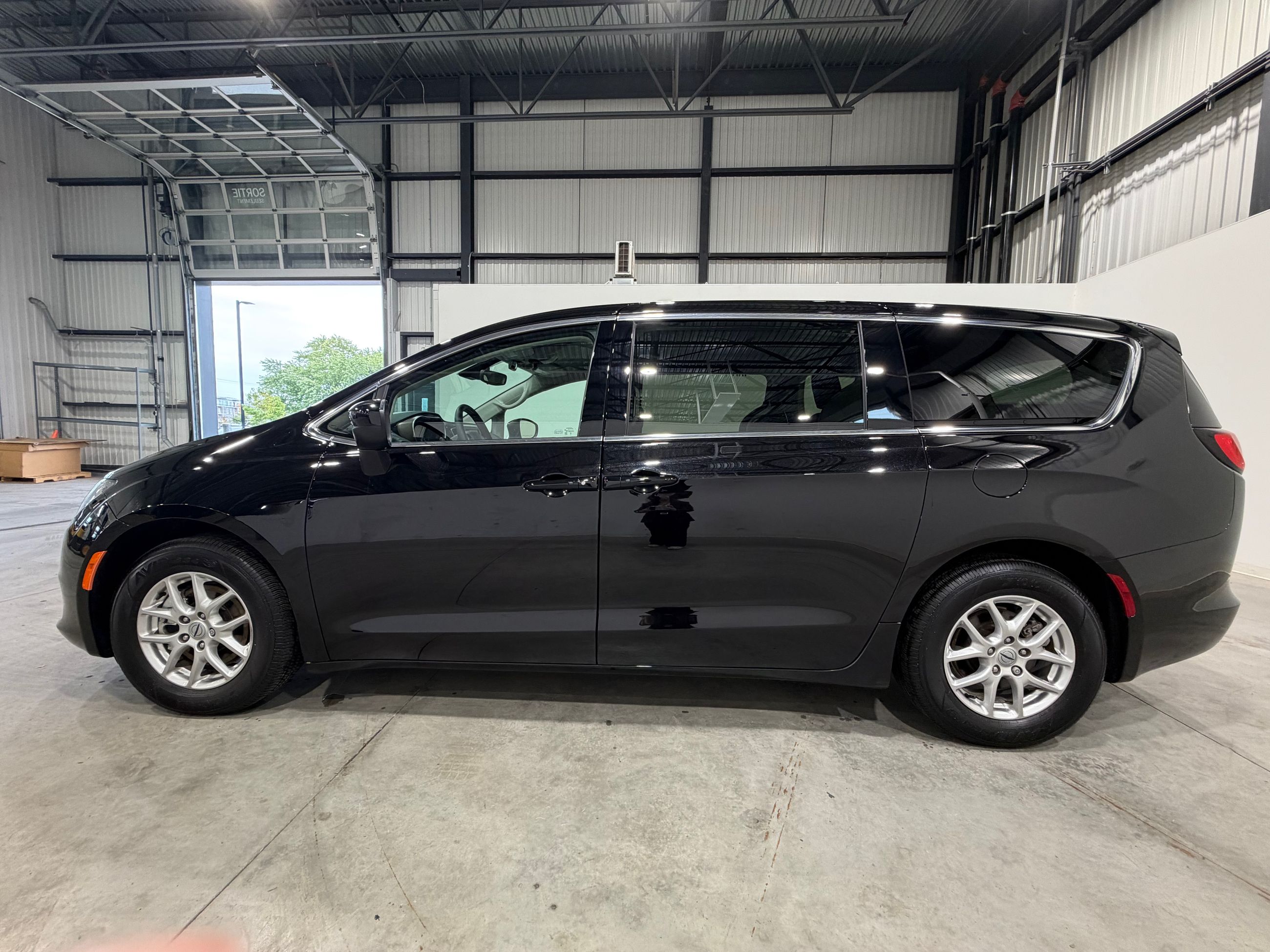 Photo Chrysler Grand Caravan SXT 2024 #8