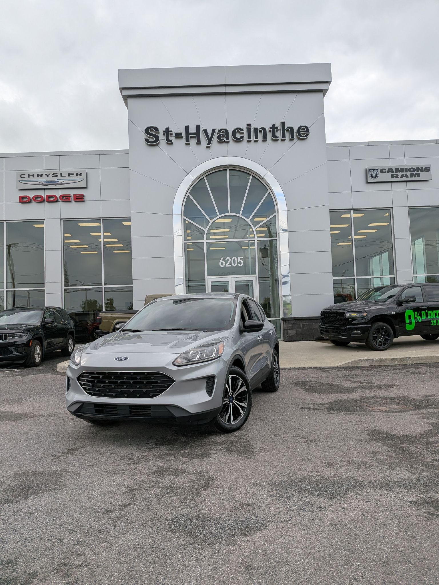 Photo 2022 Ford Escape SE AWD SPORT #1