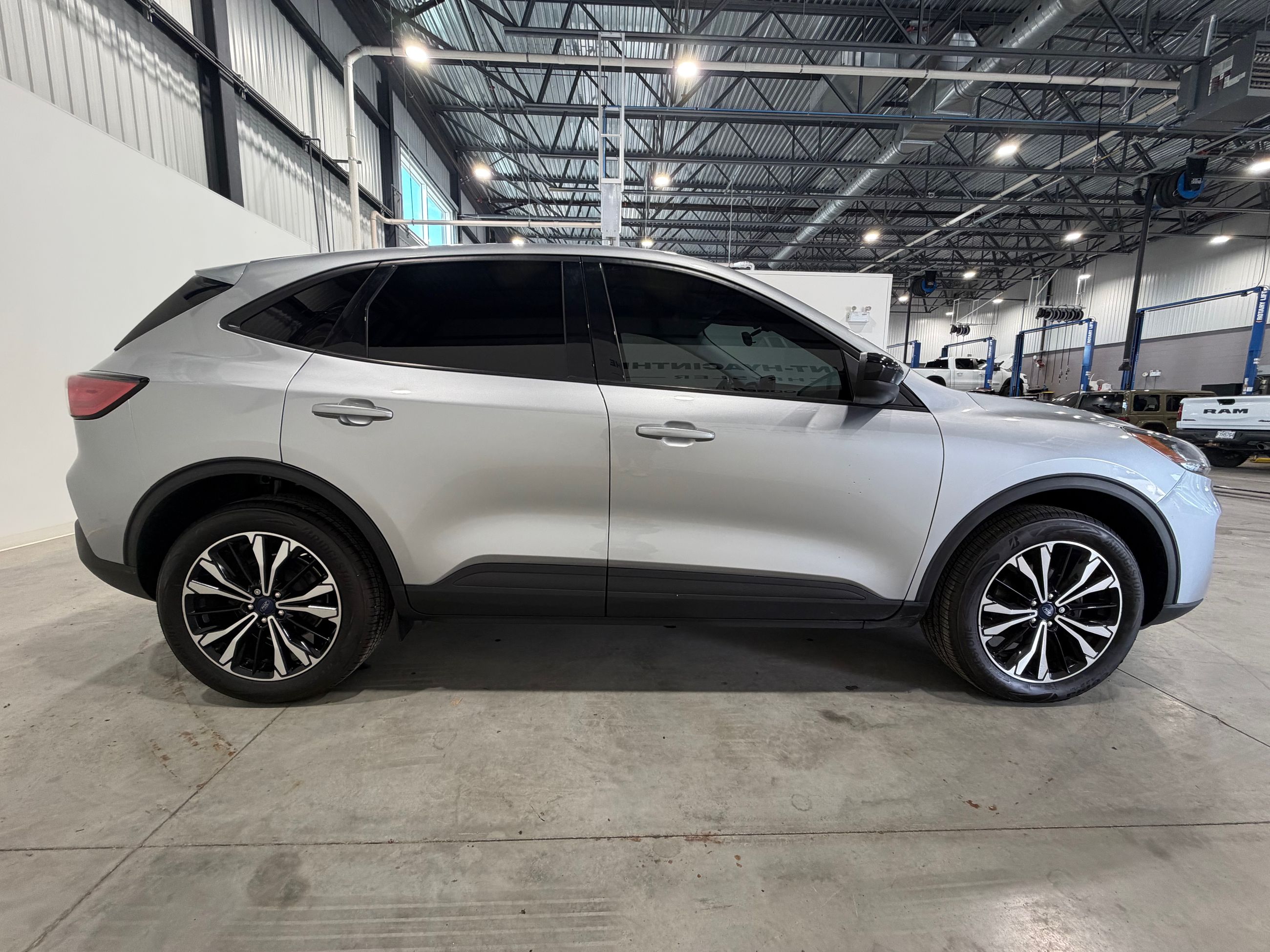 Photo Ford Escape SE AWD SPORT 2022 #4