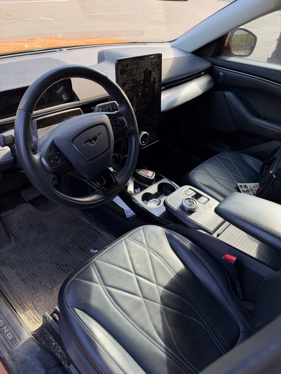 Photo 2022 Ford Mustang Mach-E Select AWD #5