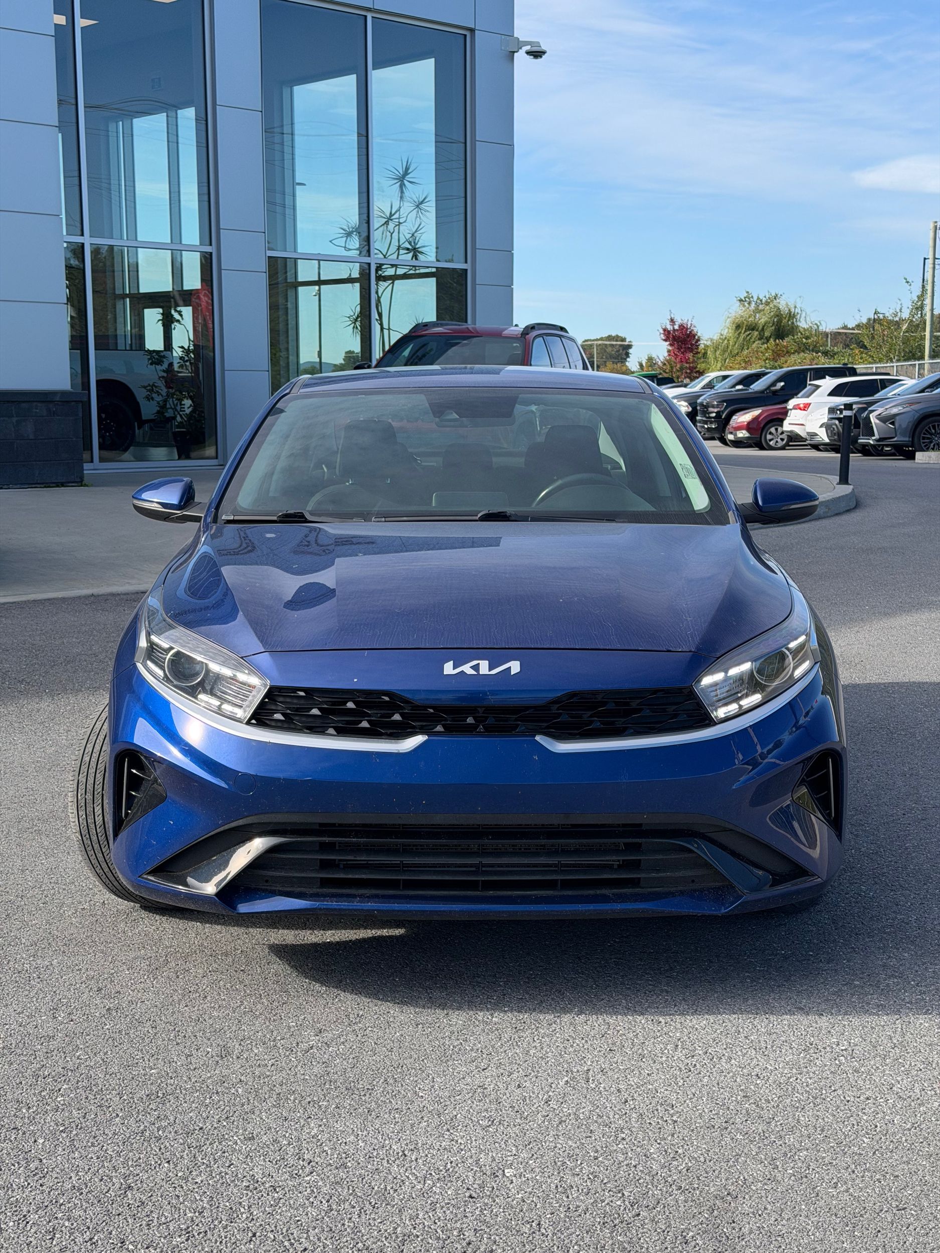 Photo 2023 Kia Forte EX #2