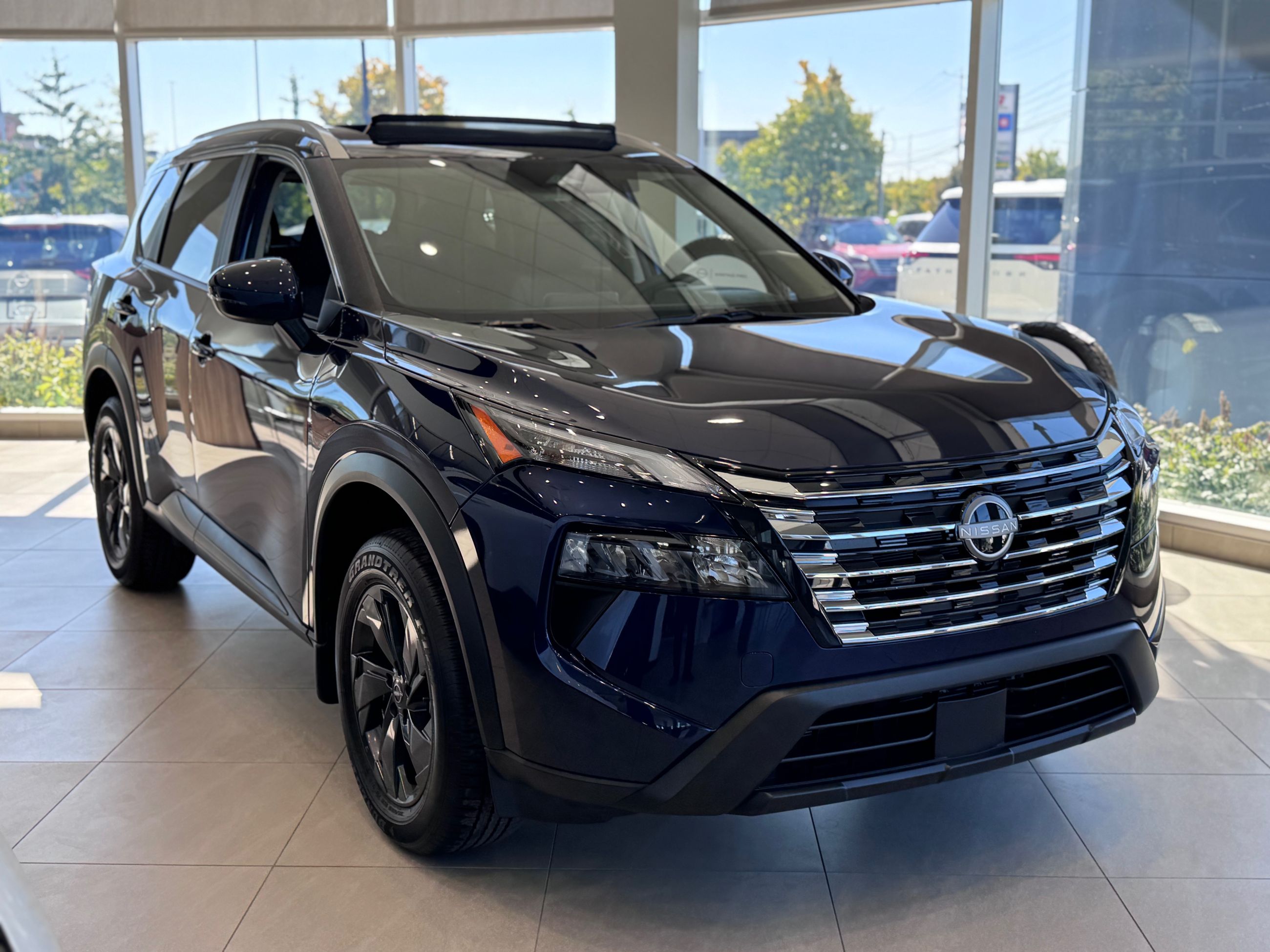 Photo 2026 Nissan Rogue SV AWD #3