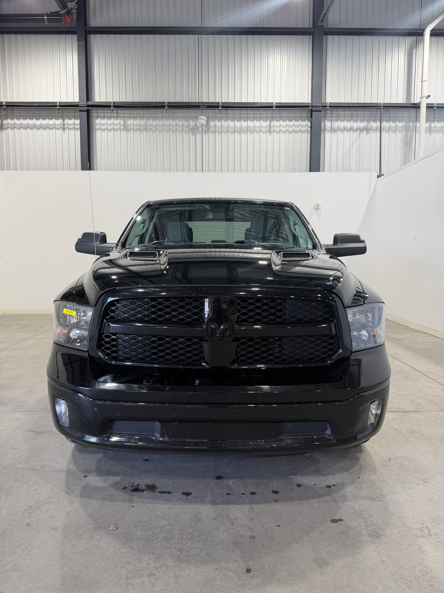 Photo Ram 1500 Classic SLT 2023 #2