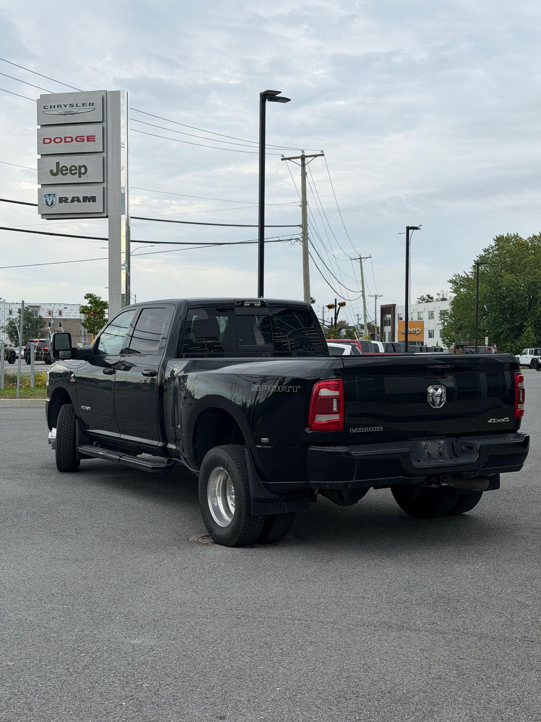 Photo Ram 3500 Laramie 2023 #5