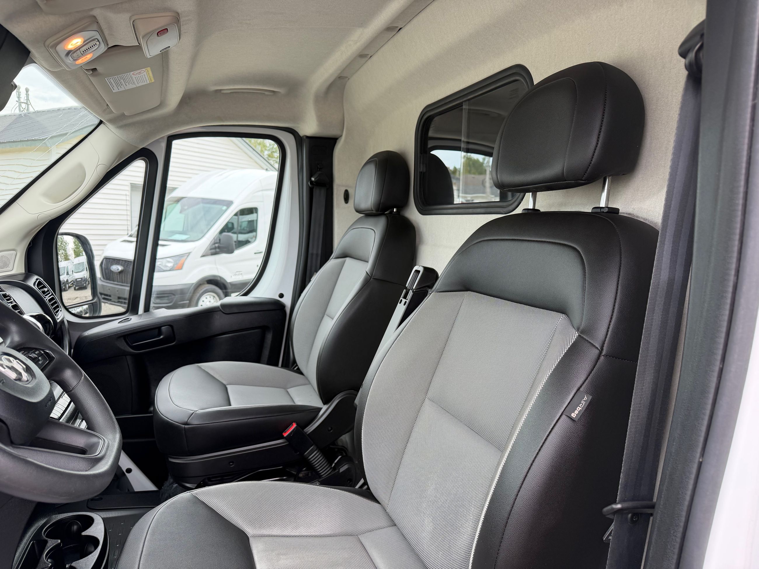 Photo Ram ProMaster Cargo Van 2500 136 WB | HIGH ROOF 2025 #8