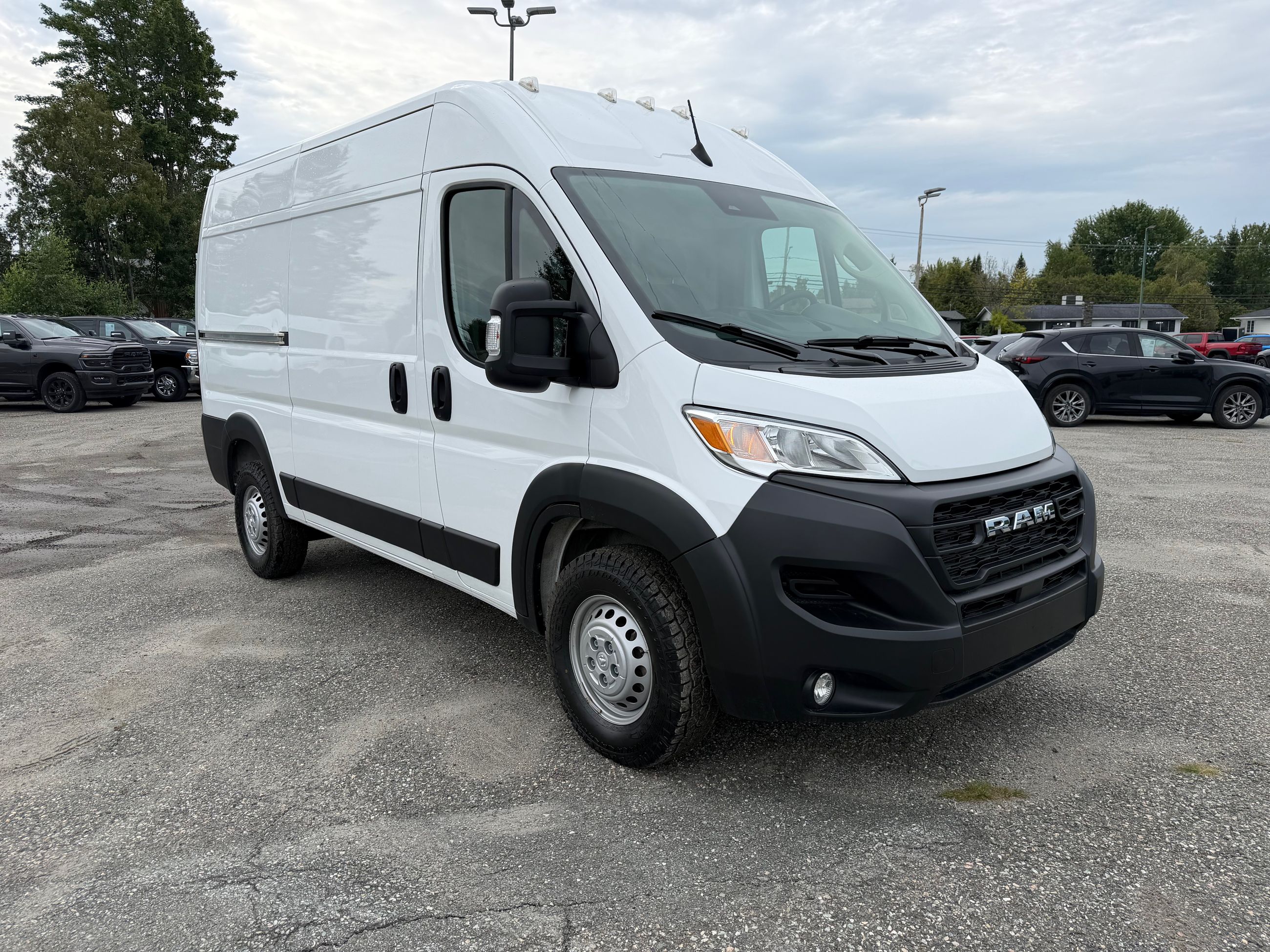 Photo Ram ProMaster Cargo Van 2500 136 WB | HIGH ROOF 2025 #6