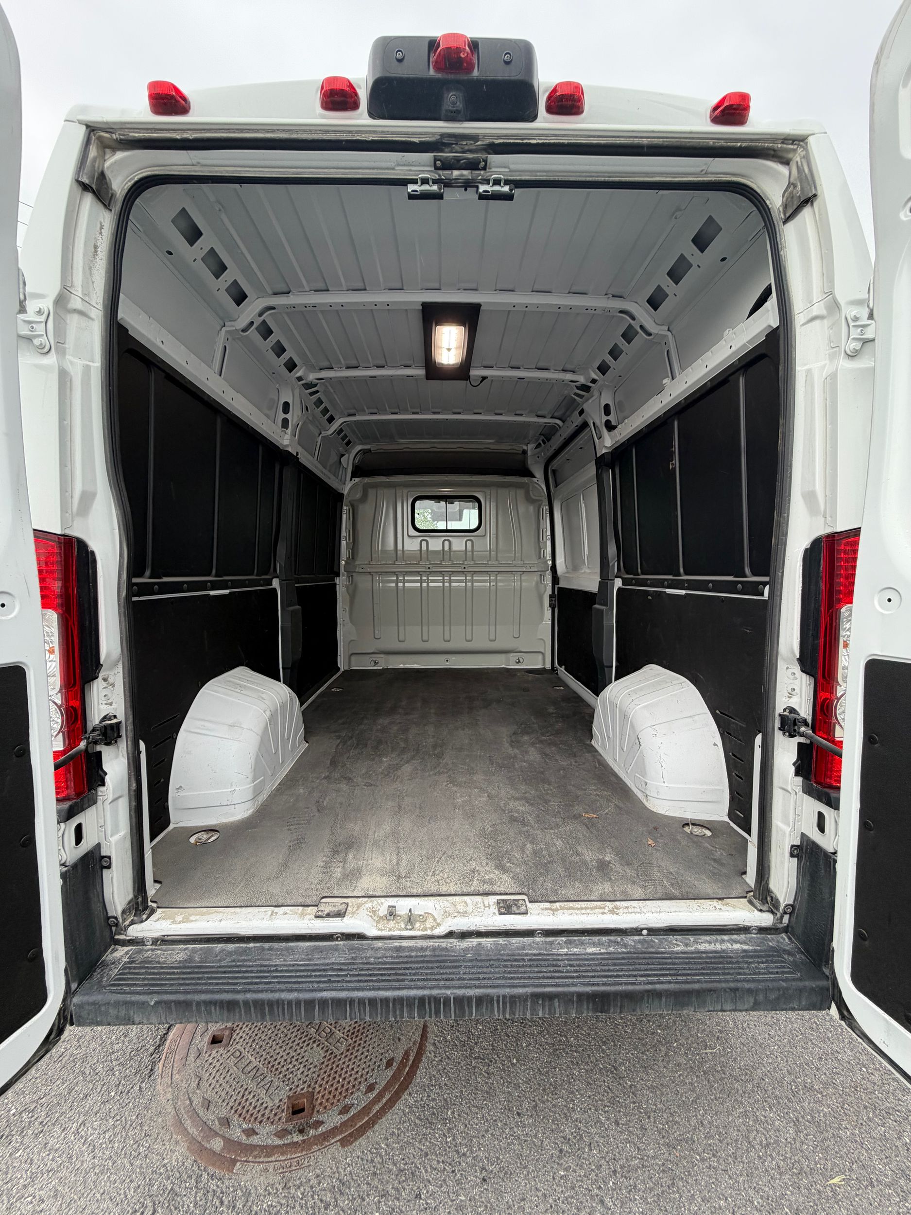 Photo Ram ProMaster Cargo Van Tradesman 2025 #7