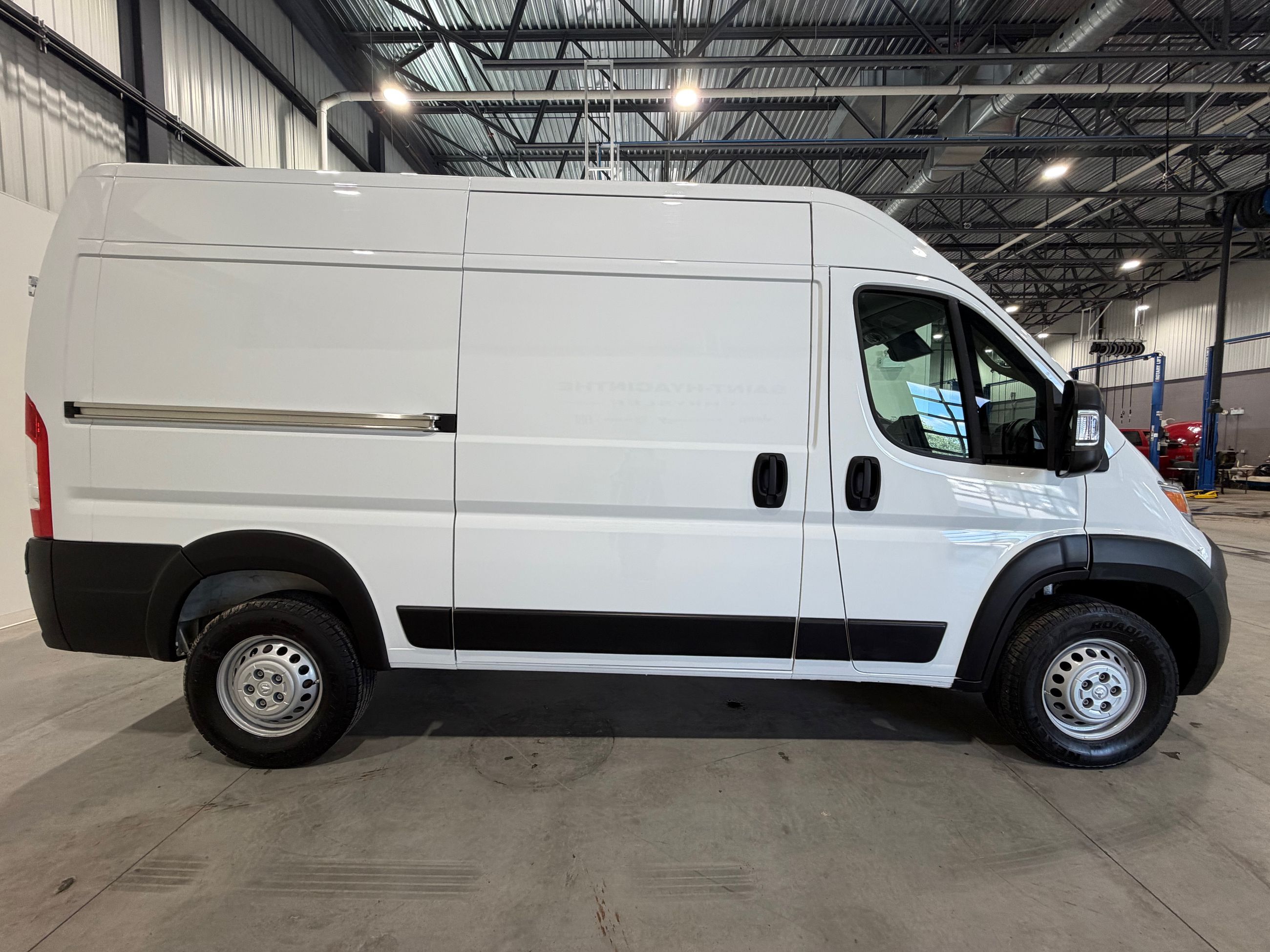 Photo Ram ProMaster Cargo Van Tradesman 2025 #4