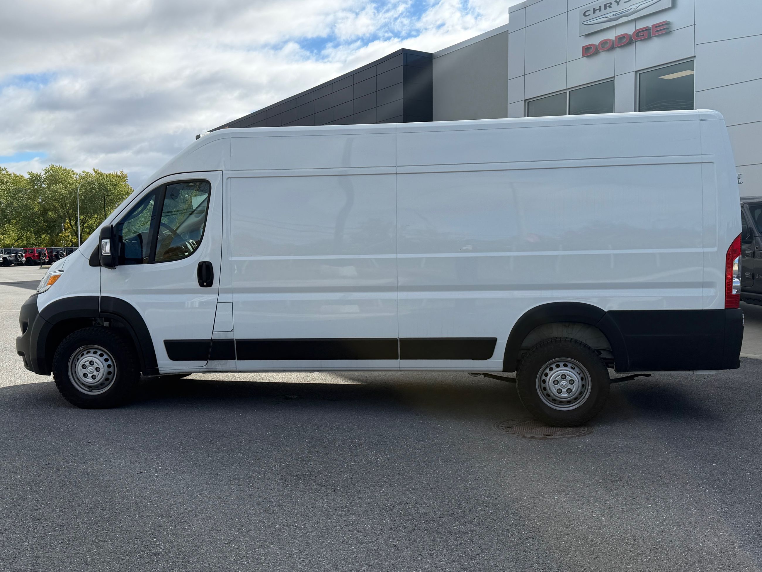Photo 2025 Ram ProMaster Cargo Van Tradesman #8