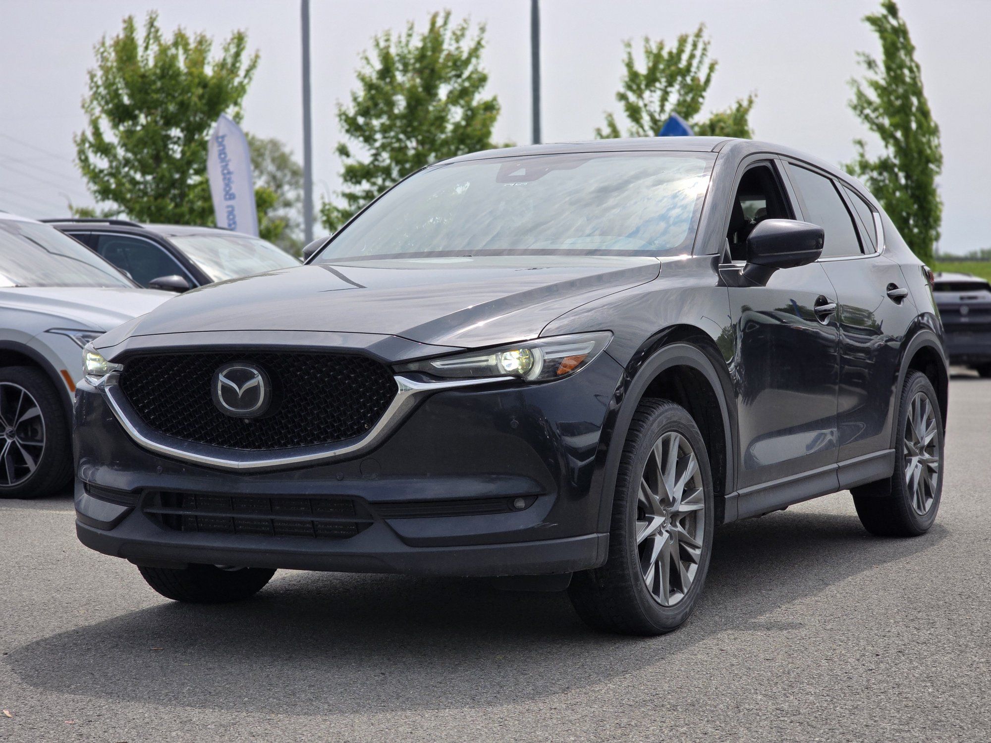 Mazda CX-5 Signature AWD | TOIT | CUIR | CARPLAY | CAMÉRA 2021 Signature AWD | TOIT | CUIR | CARPLAY | CAMÉRA