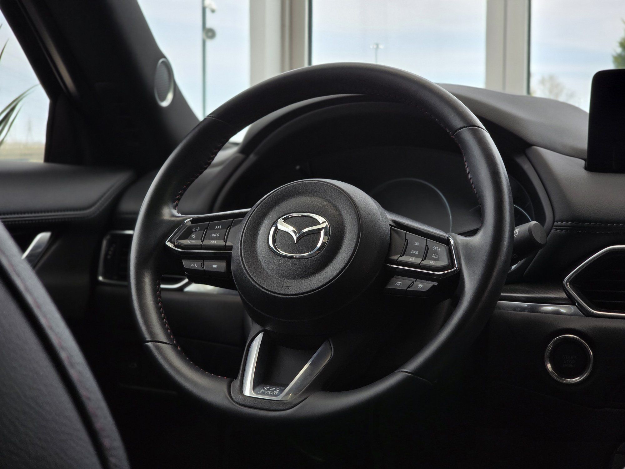 2022 Mazda CX-5 Sport Design Turbo TOIT | CUIR | CARPLAY | BAS KM Sport Design Turbo TOIT | CUIR | CARPLAY | BAS KM