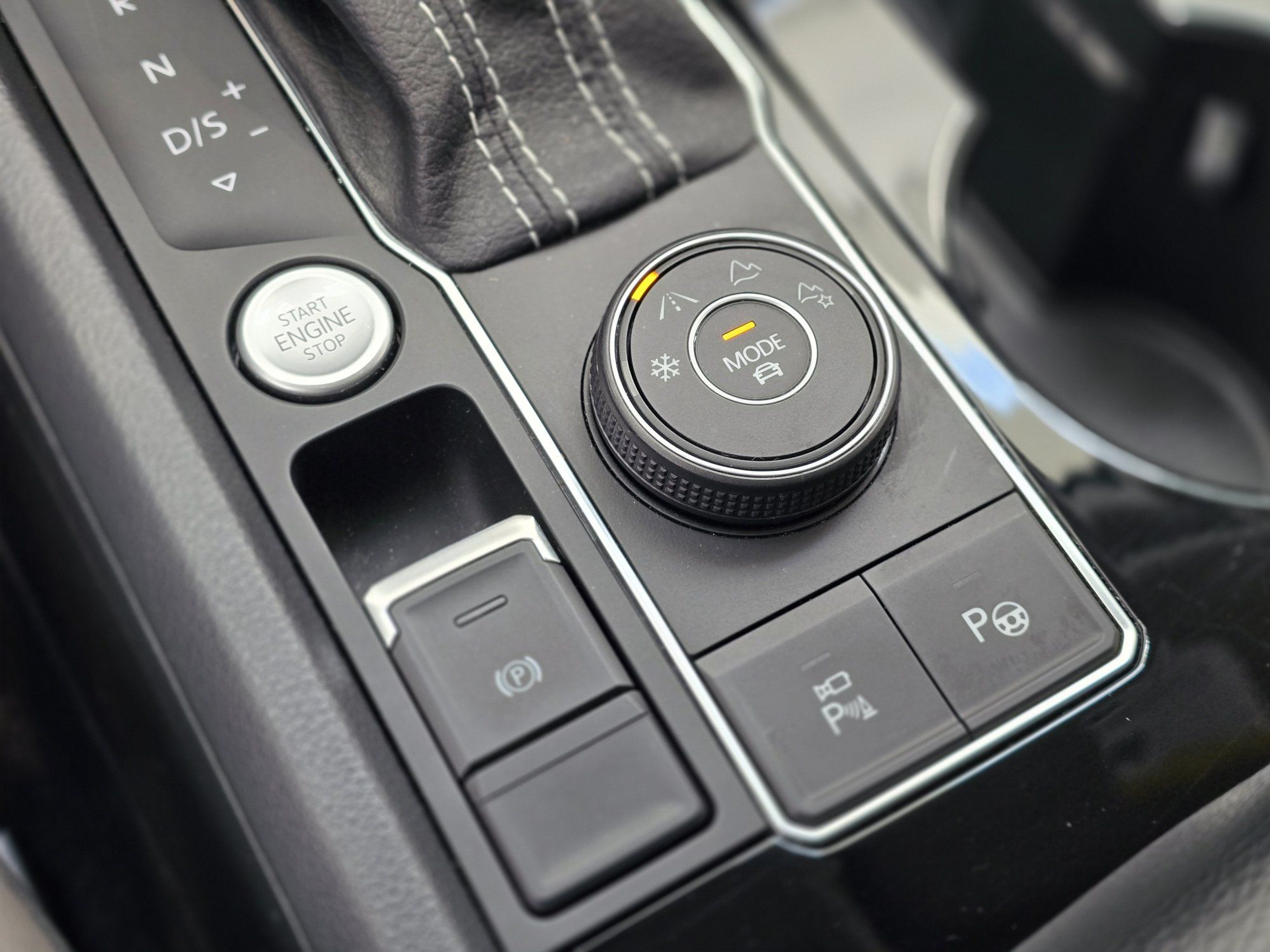 2022 Volkswagen Atlas Execline R-LINE | PANO | CUIR | NAV | DÉMARREUR Execline R-LINE | PANO | CUIR | NAV | DÉMARREUR