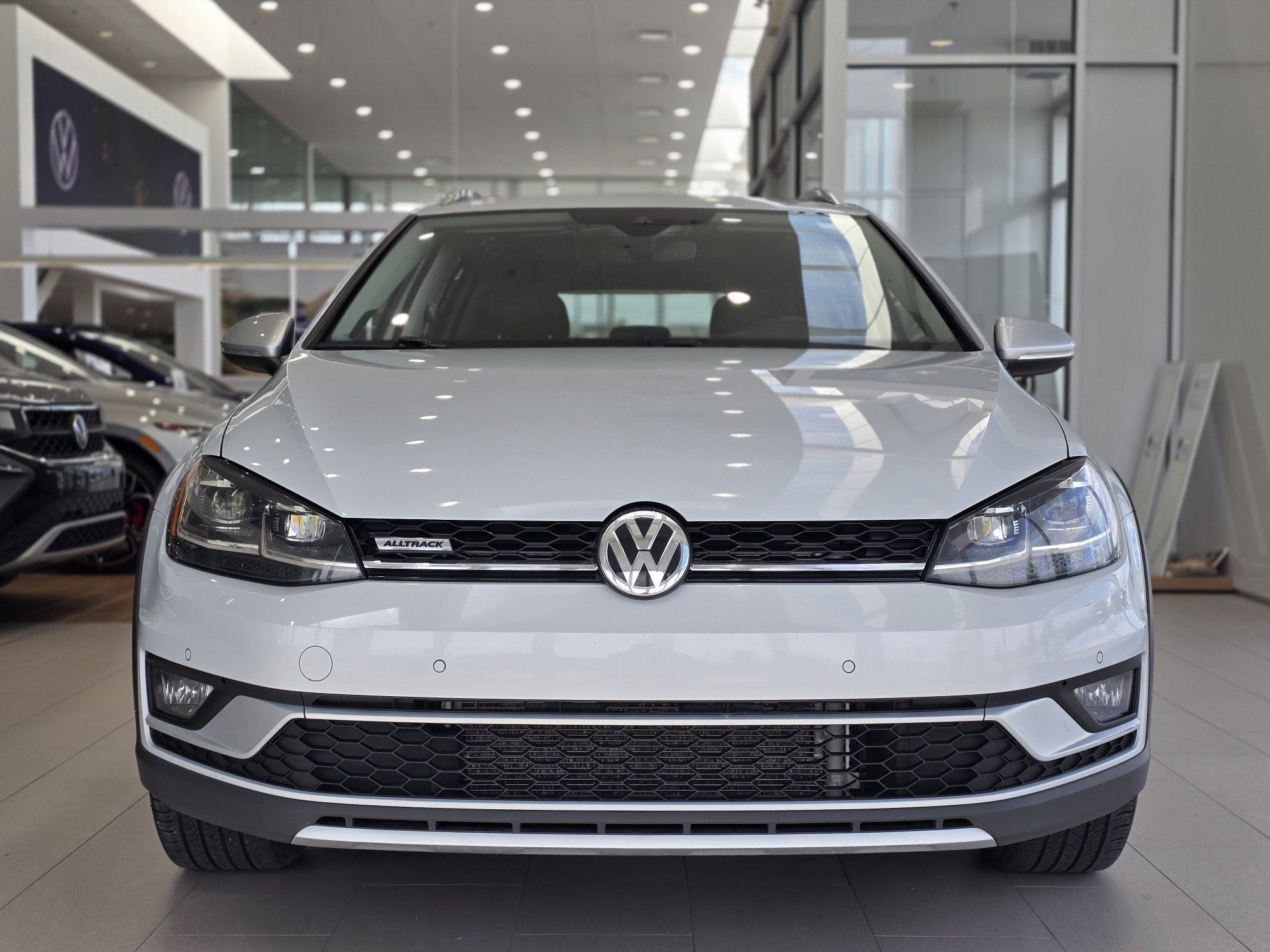 2019 Volkswagen GOLF ALLTRACK Execline TOIT | CUIR | PHARE LED | JANTES 18'' Execline TOIT | CUIR | PHARE LED | JANTES 18''