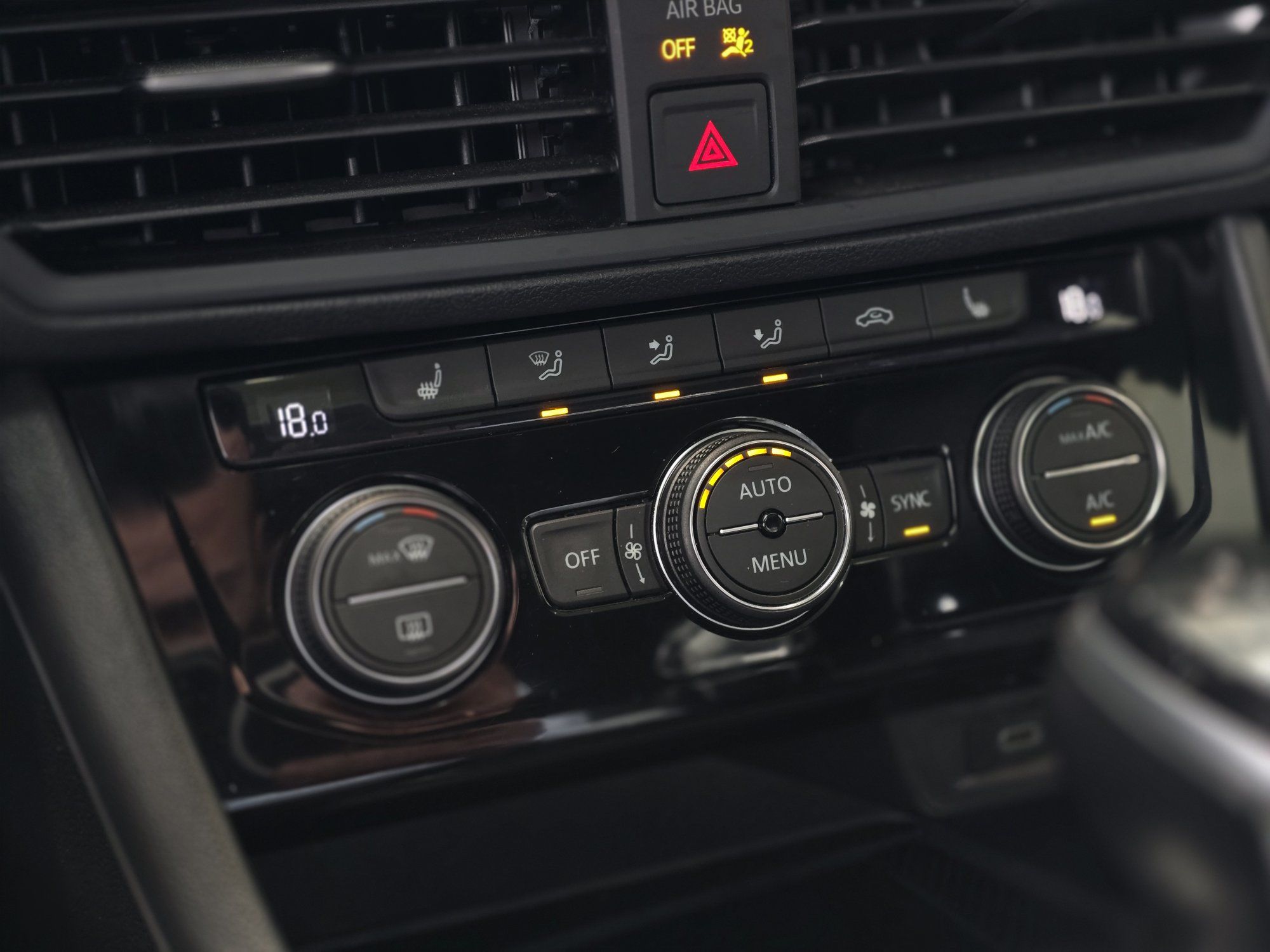 Volkswagen Jetta Comfortline SPORT PACK | TOIT | CUIR | CARPLAY +++ 2022 Comfortline SPORT PACK | TOIT | CUIR | CARPLAY +++