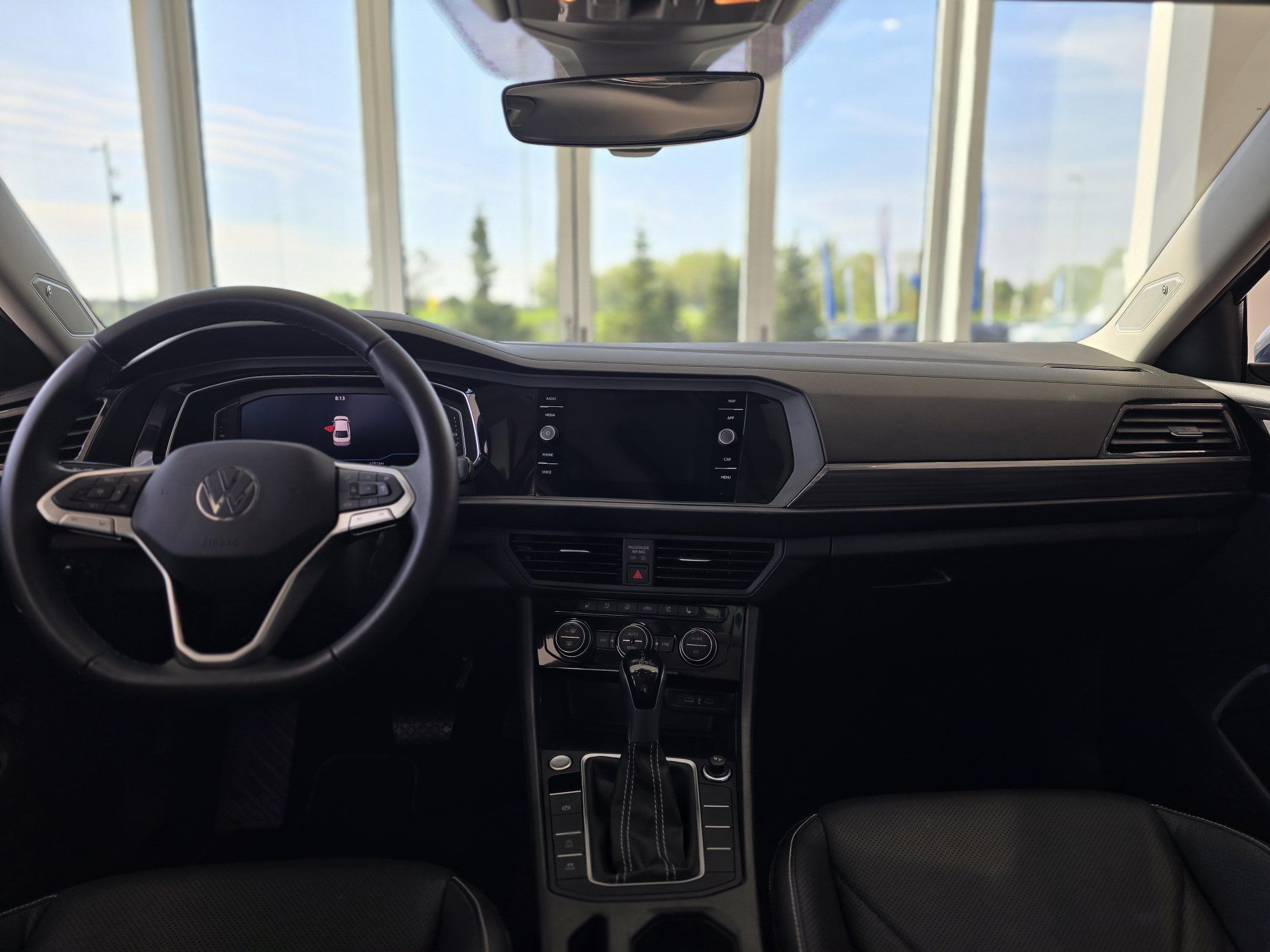 Volkswagen Jetta Highline TOIT | CUIR | NAV | DÉMARREUR | BAS KM 2024 Highline TOIT | CUIR | NAV | DÉMARREUR | BAS KM