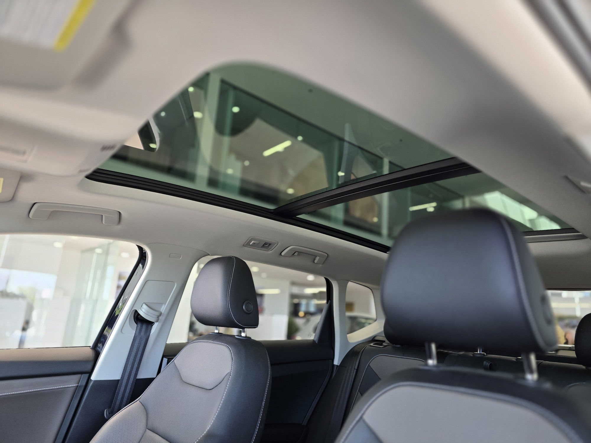 Volkswagen Taos Highline PANO | CUIR | CARPLAY | CAM | DÉMARREUR 2022 Highline PANO | CUIR | CARPLAY | CAM | DÉMARREUR