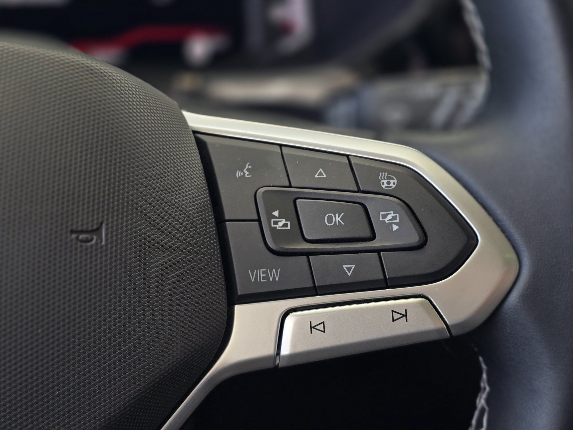 Volkswagen Taos Highline PANO | CUIR | CARPLAY | CAM | DÉMARREUR 2022 Highline PANO | CUIR | CARPLAY | CAM | DÉMARREUR