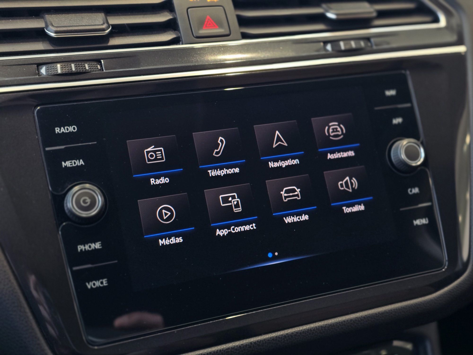 Volkswagen Tiguan Comfortline CUIR 2 TONS | CARPLAY | CAMÉRA | +++ 2021 Comfortline CUIR 2 TONS | CARPLAY | CAMÉRA | +++