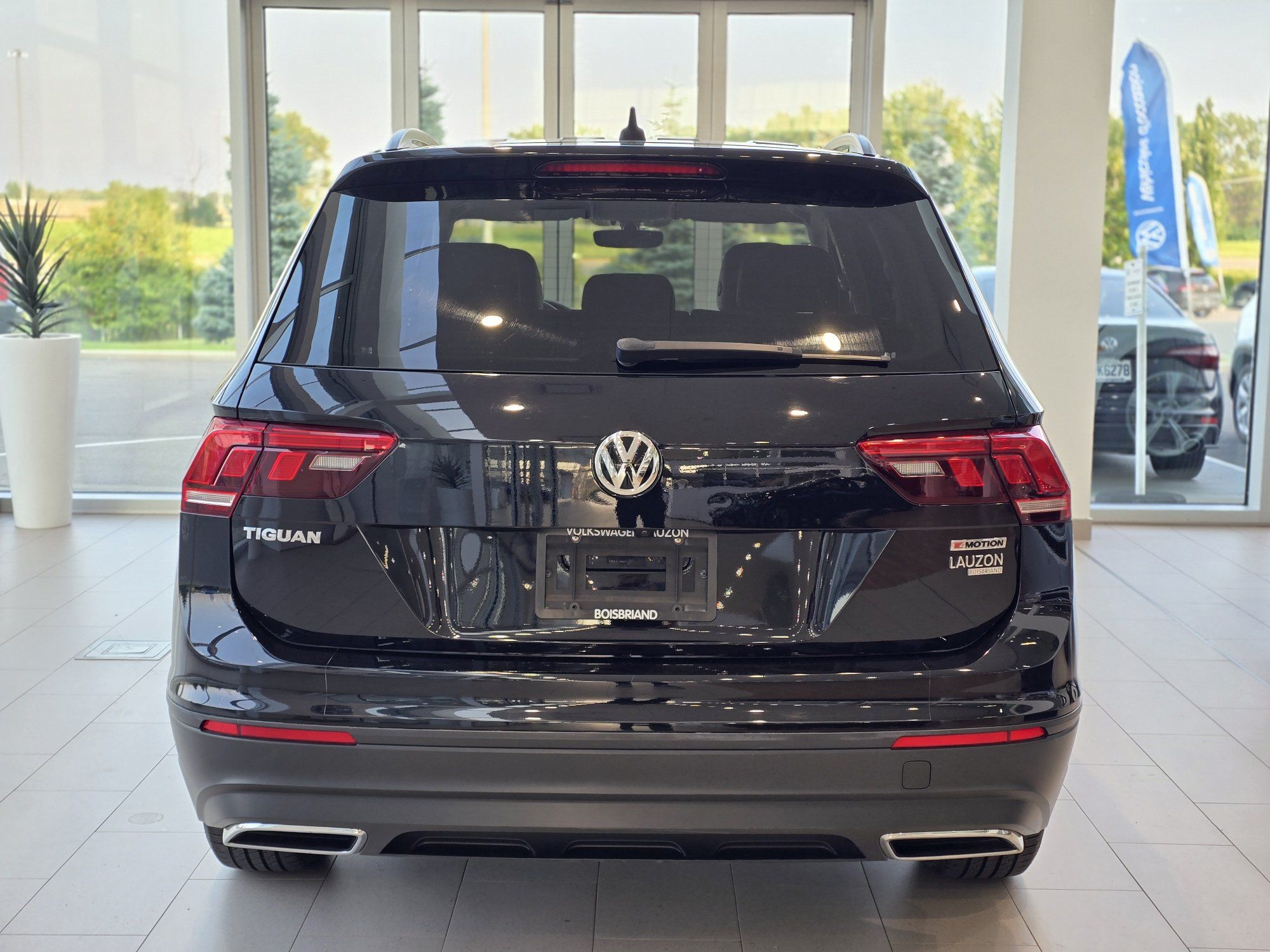 Volkswagen Tiguan Comfortline CUIR 2 TONS | CARPLAY | CAMÉRA | +++ 2021 Comfortline CUIR 2 TONS | CARPLAY | CAMÉRA | +++