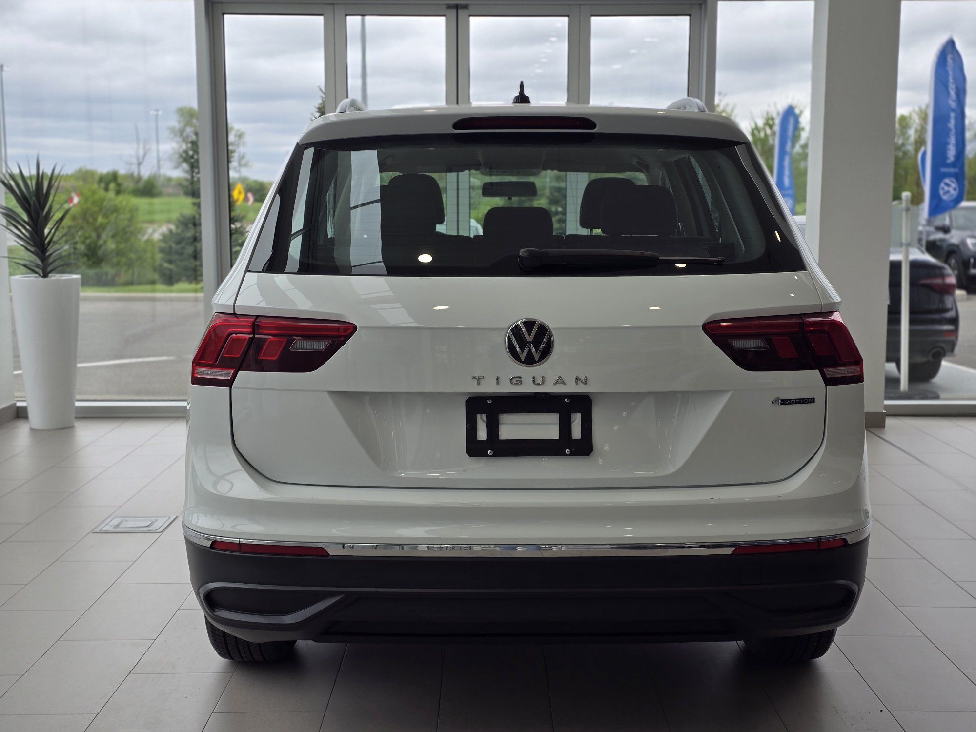 2022 Volkswagen Tiguan Trendline 4MOTION | CARPLAY | CAMÉRA | BAS KM !! Trendline 4MOTION | CARPLAY | CAMÉRA | BAS KM !!
