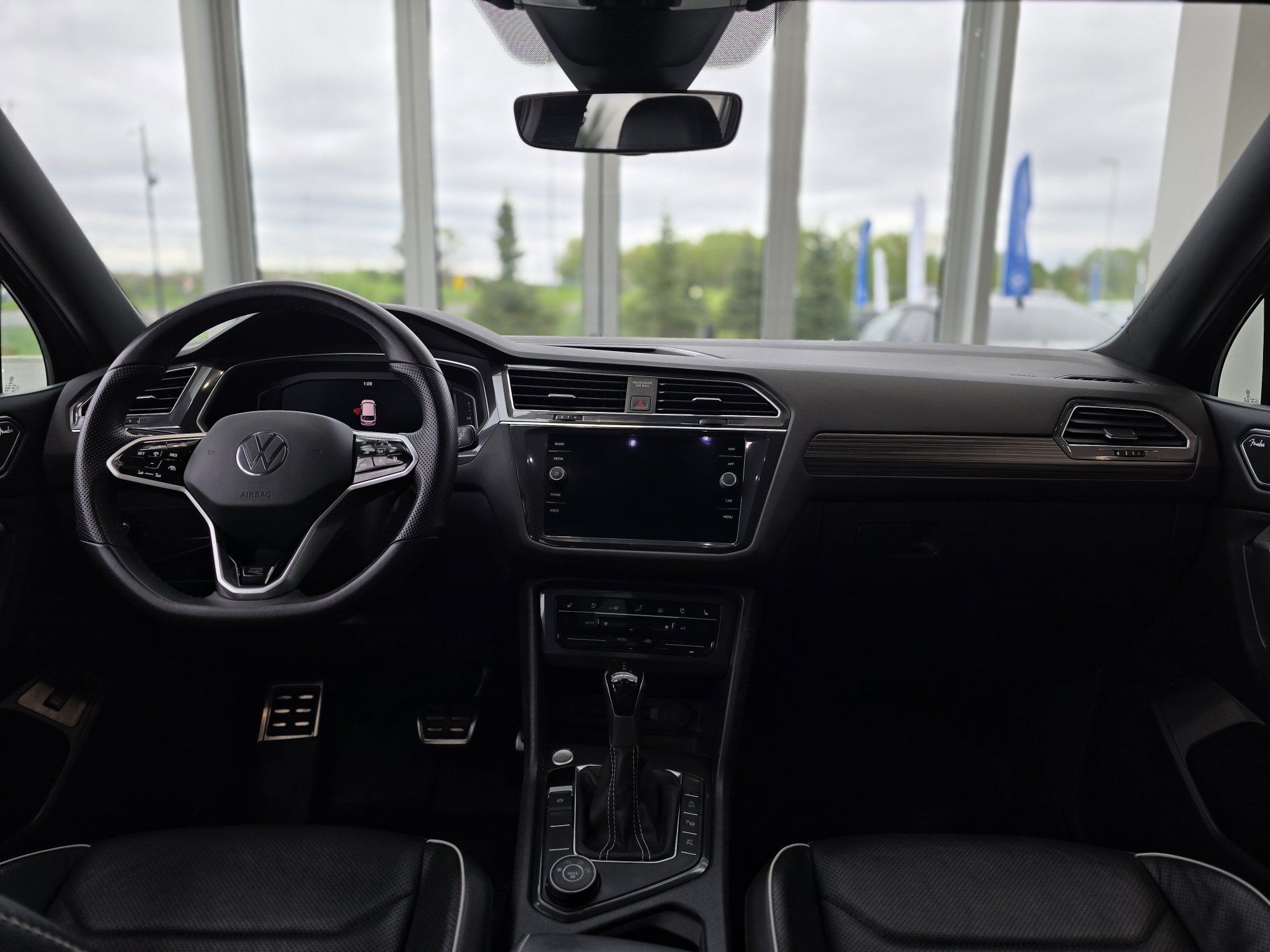 2022 Volkswagen Tiguan Highline R-Line | PANO | DÉMARREUR | CUIR | NAV Highline R-Line | PANO | DÉMARREUR | CUIR | NAV