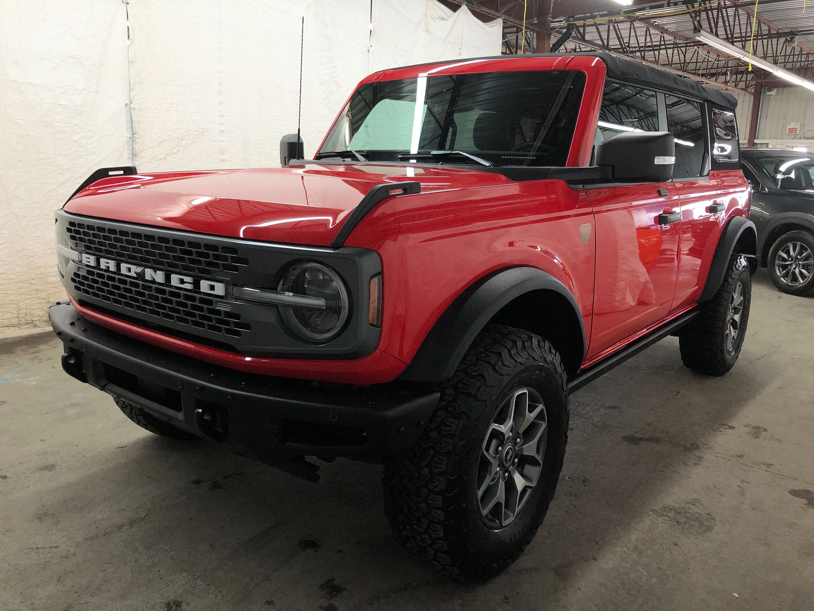 Olivier Ford Saint-Hubert | Pre-Owned 2021 Ford Bronco BADLAND for sale ...