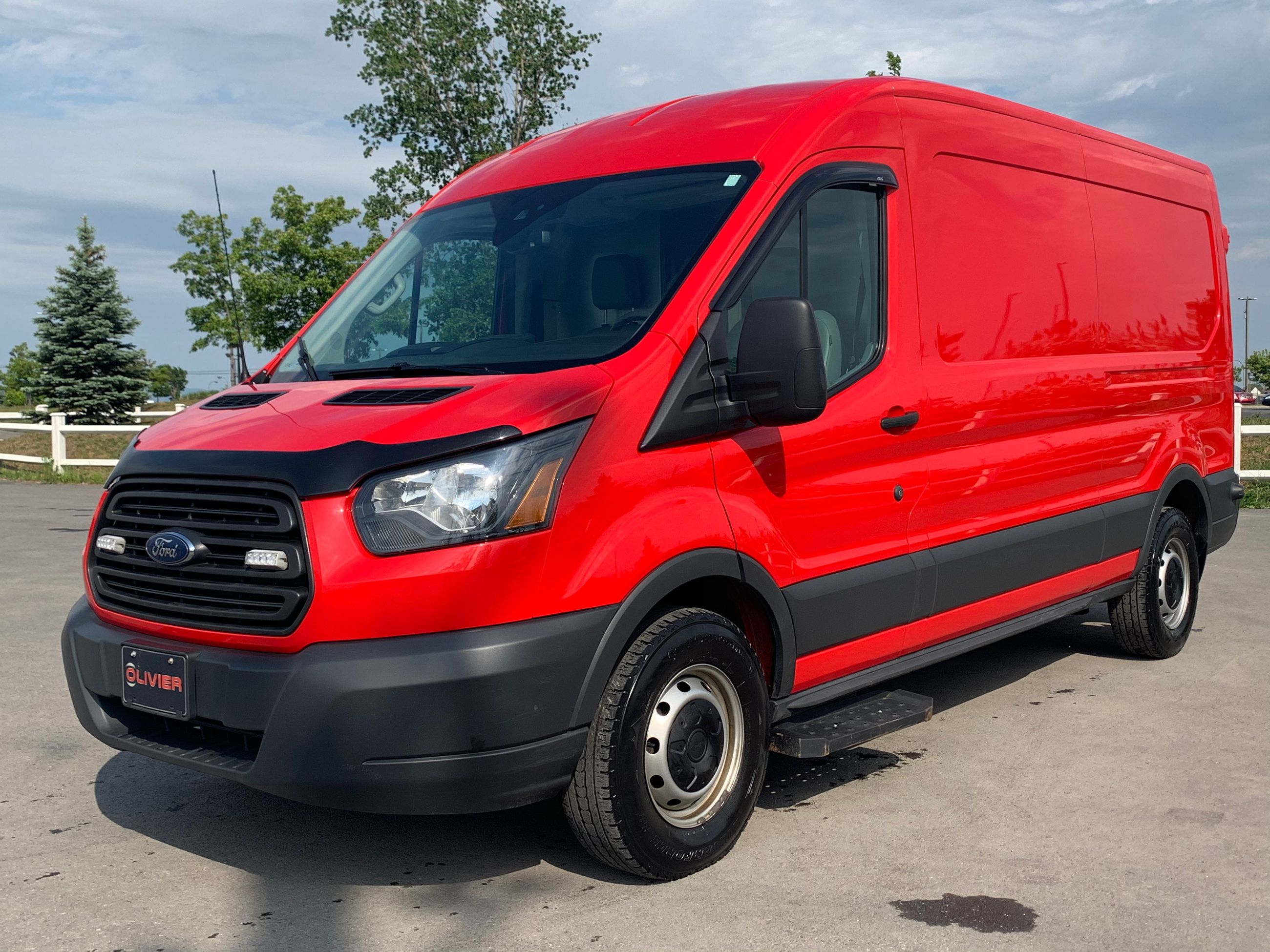 Olivier Ford SaintHubert Ford Transit Cargo Van 2017 d'occasion à