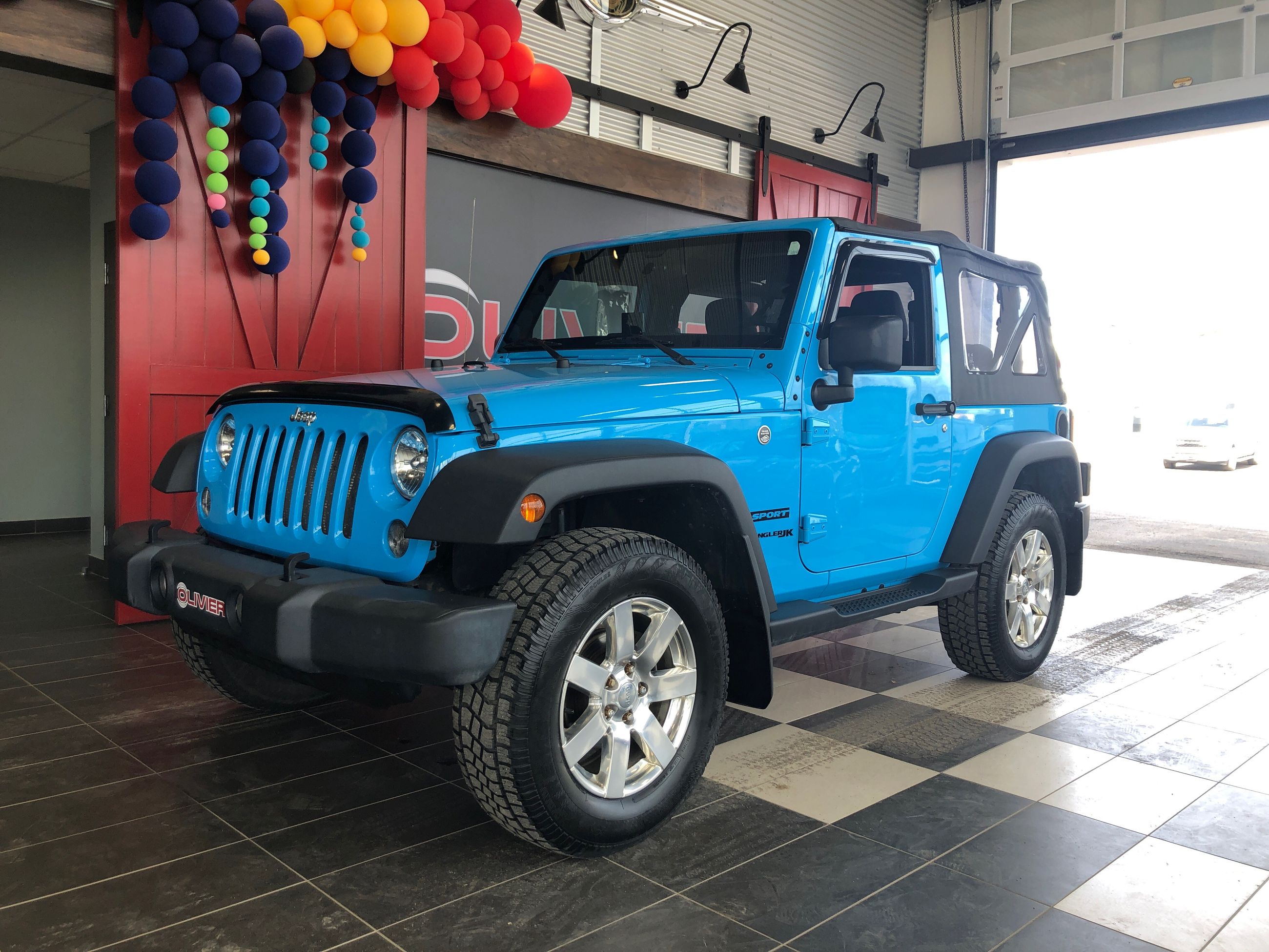 Pre-Owned 2018 Jeep Wrangler JK Sport 