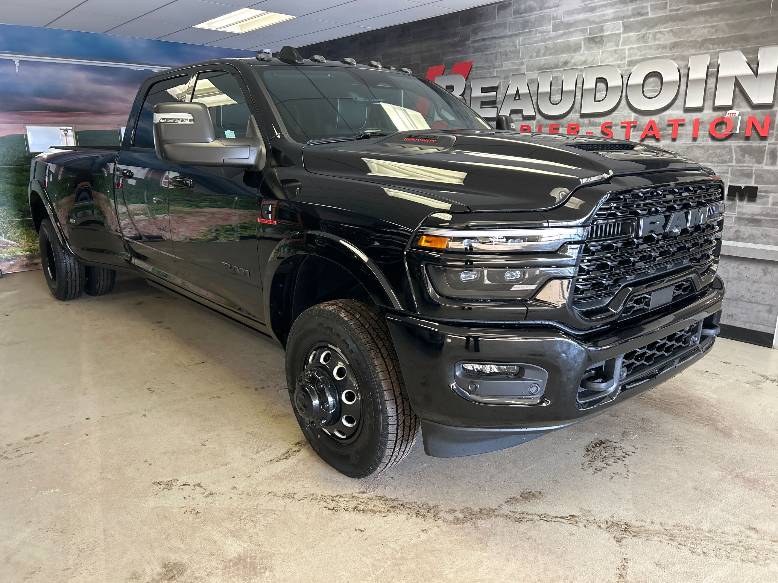 2026 RAM 3500 LIMITED
