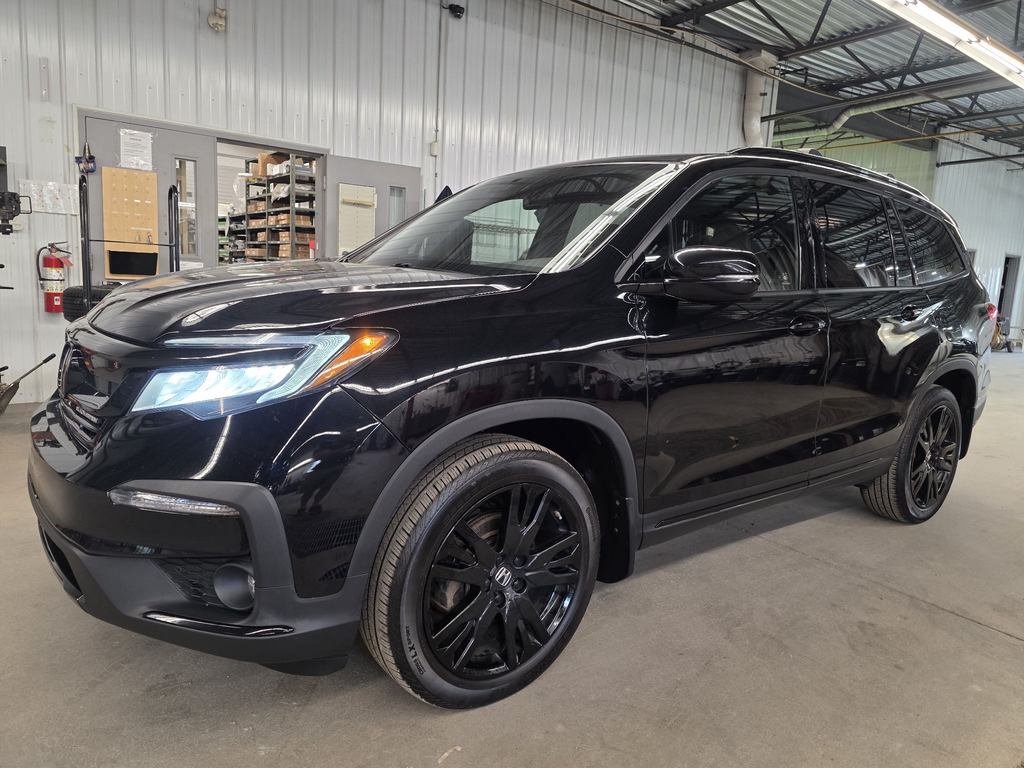 2021 Honda Pilot Black Edition AWD ** CUIR ** TOIT PANORAMIQUE ** DVD ** 7 PASSAGERS ** SIEGES VENTILES ** ATTACHE RE