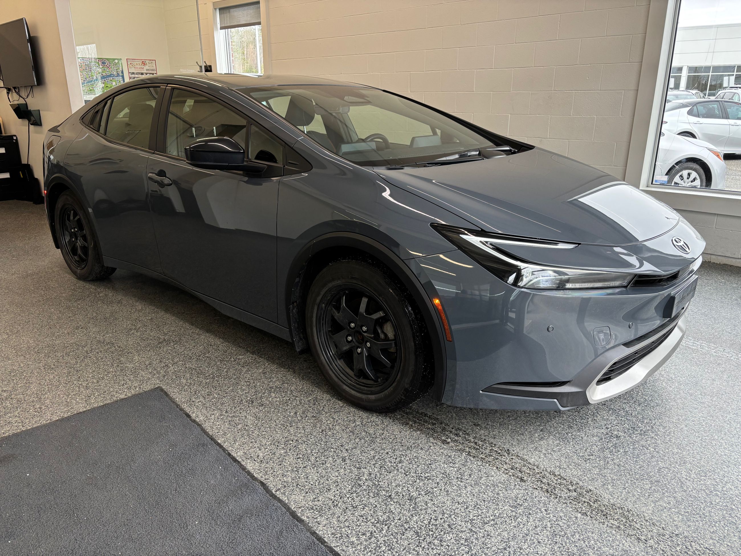 2024 Toyota Prius SE BRANCHABLE,