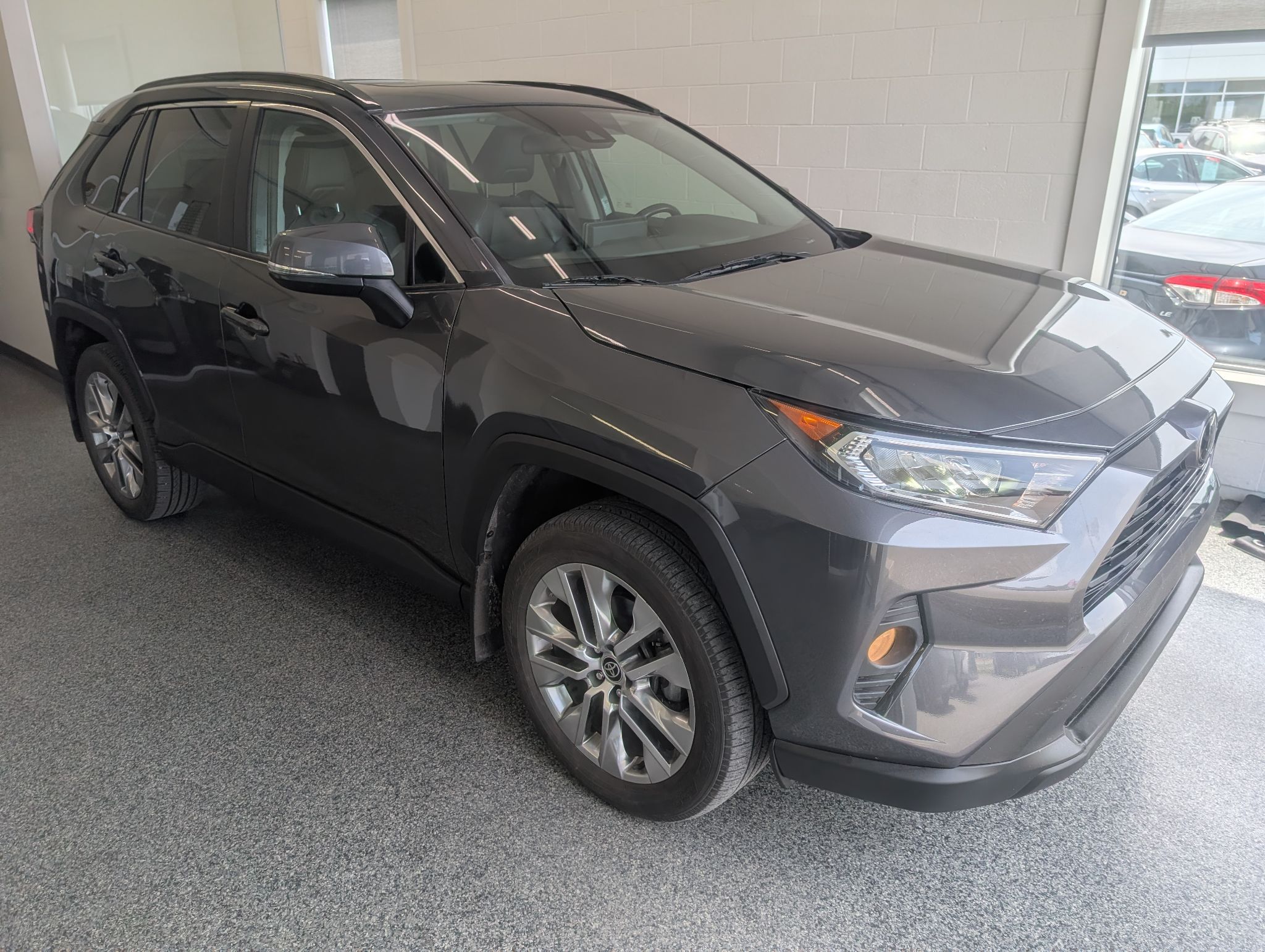 2021 Toyota RAV4 XLE PREMIUM AWD,