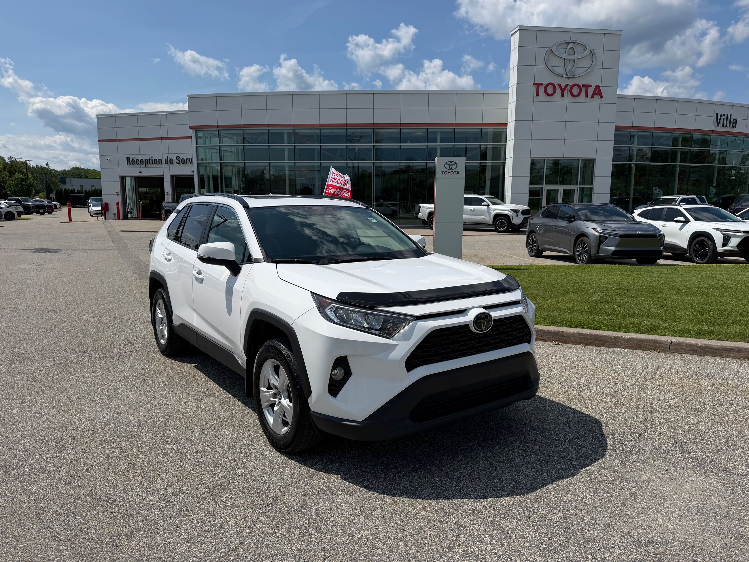 2021 Toyota RAV4 à vendre à Hull