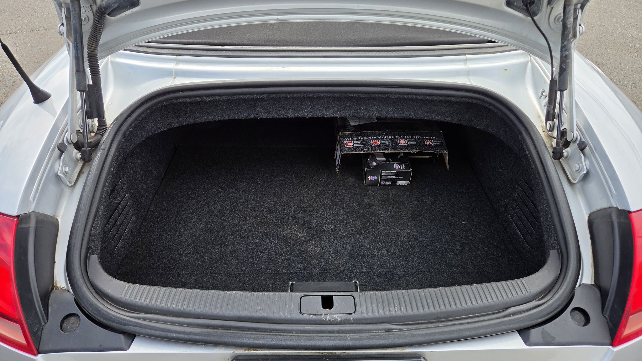 Audi TT 2010 — photo 7