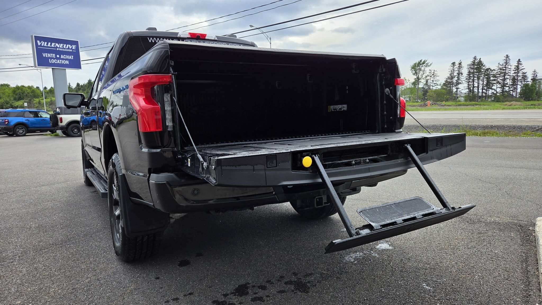 Ford F-150 Lightning 2025 — photo 7
