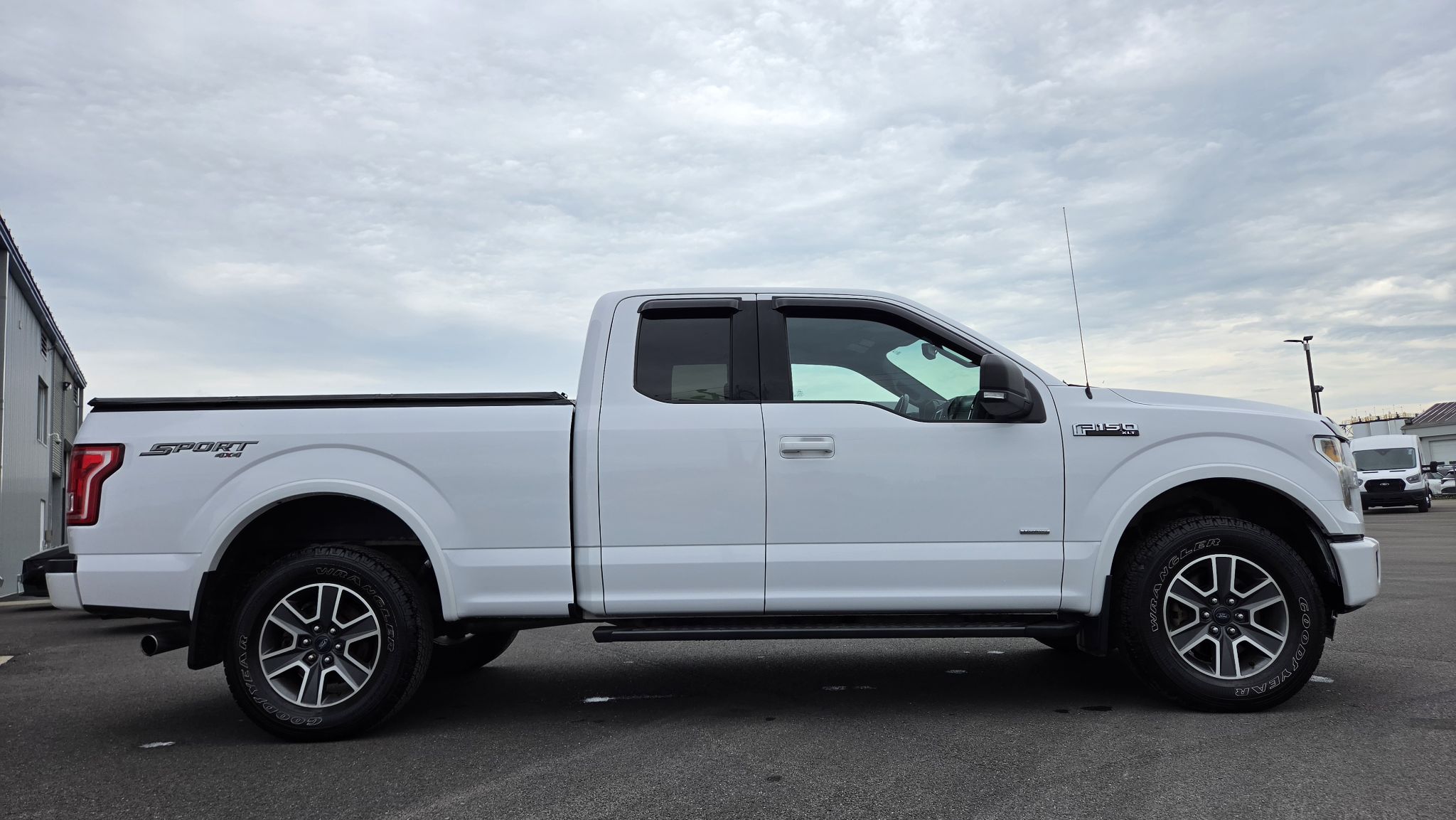 Ford F-150 2015 — photo 3