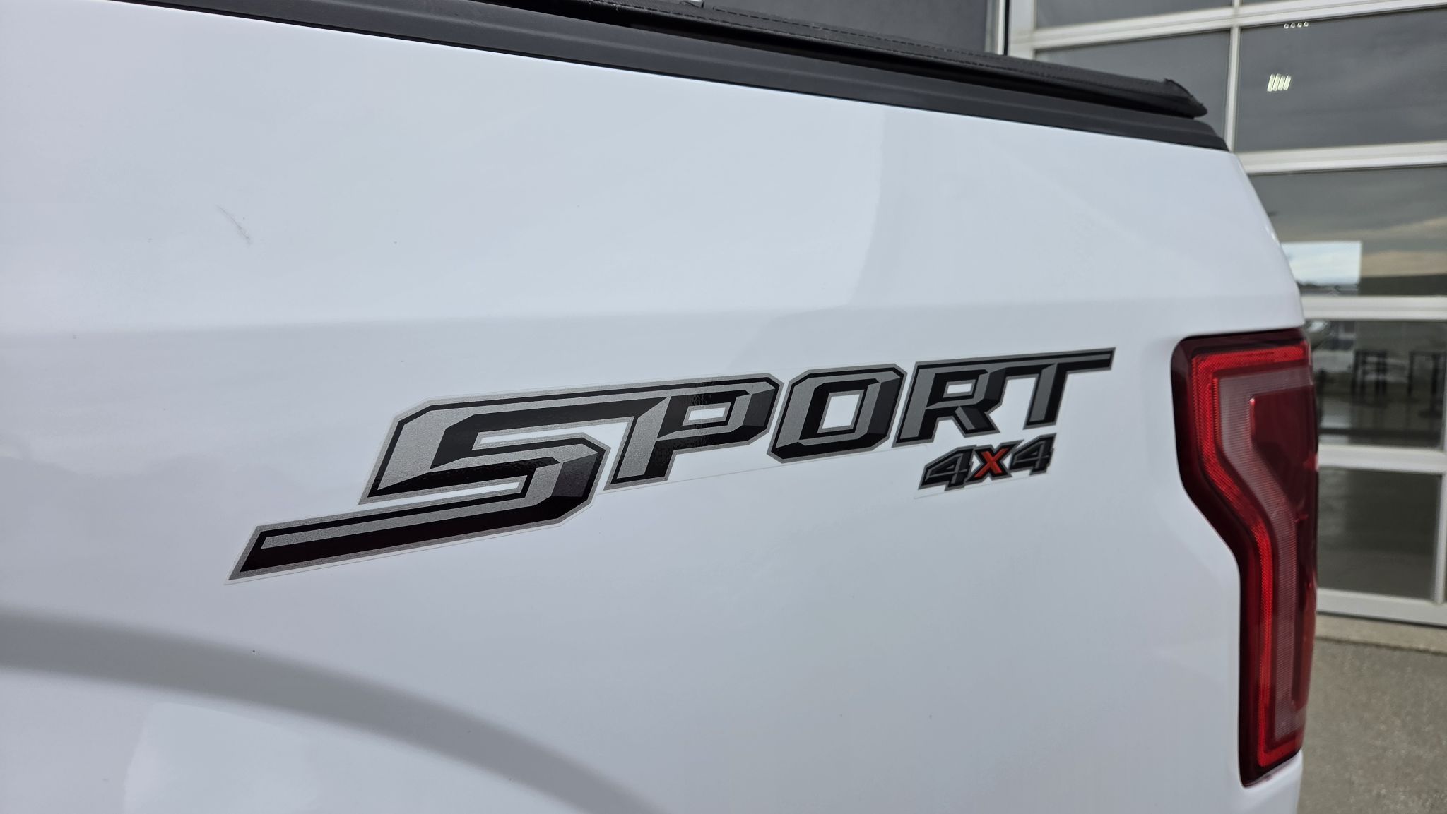 Ford F-150 2015 — photo 8
